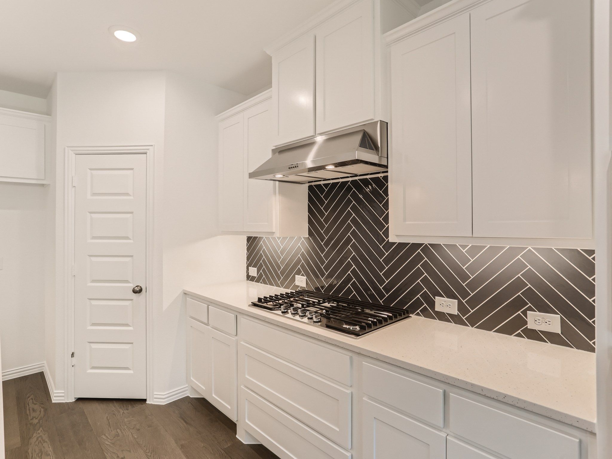 Plan 1520 Kitchen Representative Photo