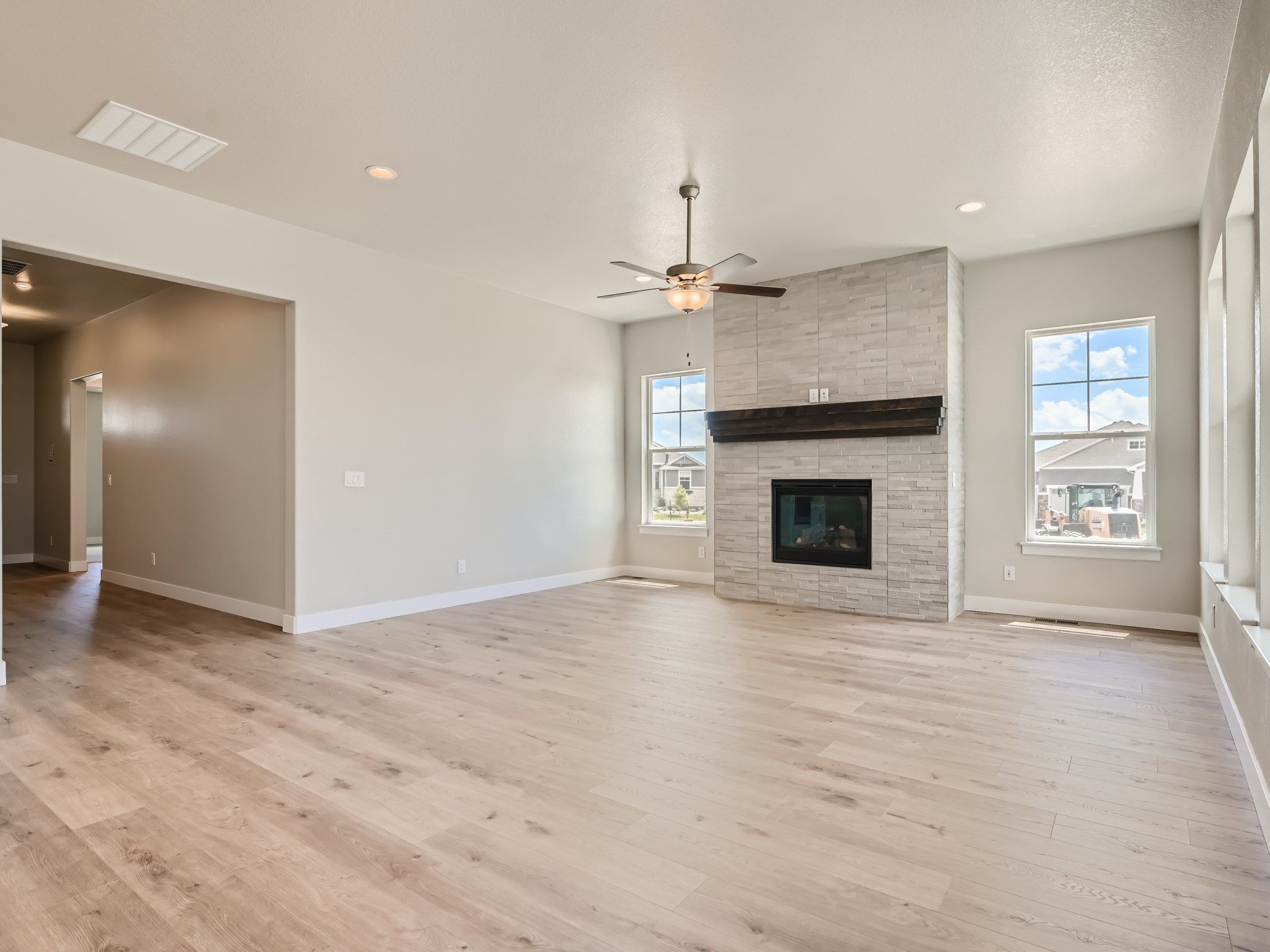 Plan C552 Living Room Representative Photo