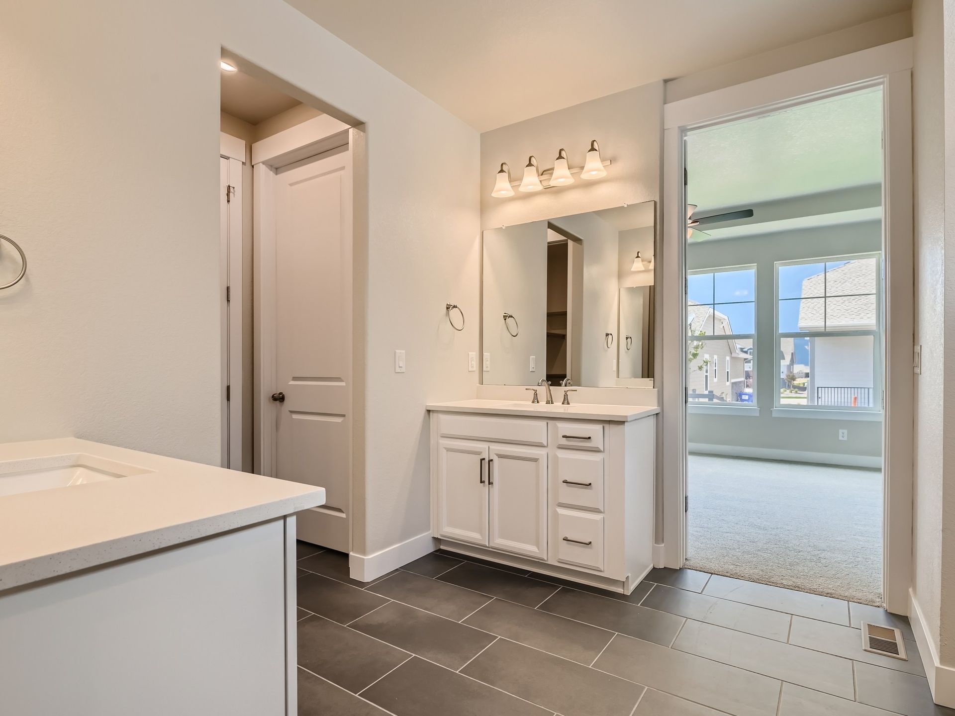 Plan C552 Main Bathroom Representative Photo