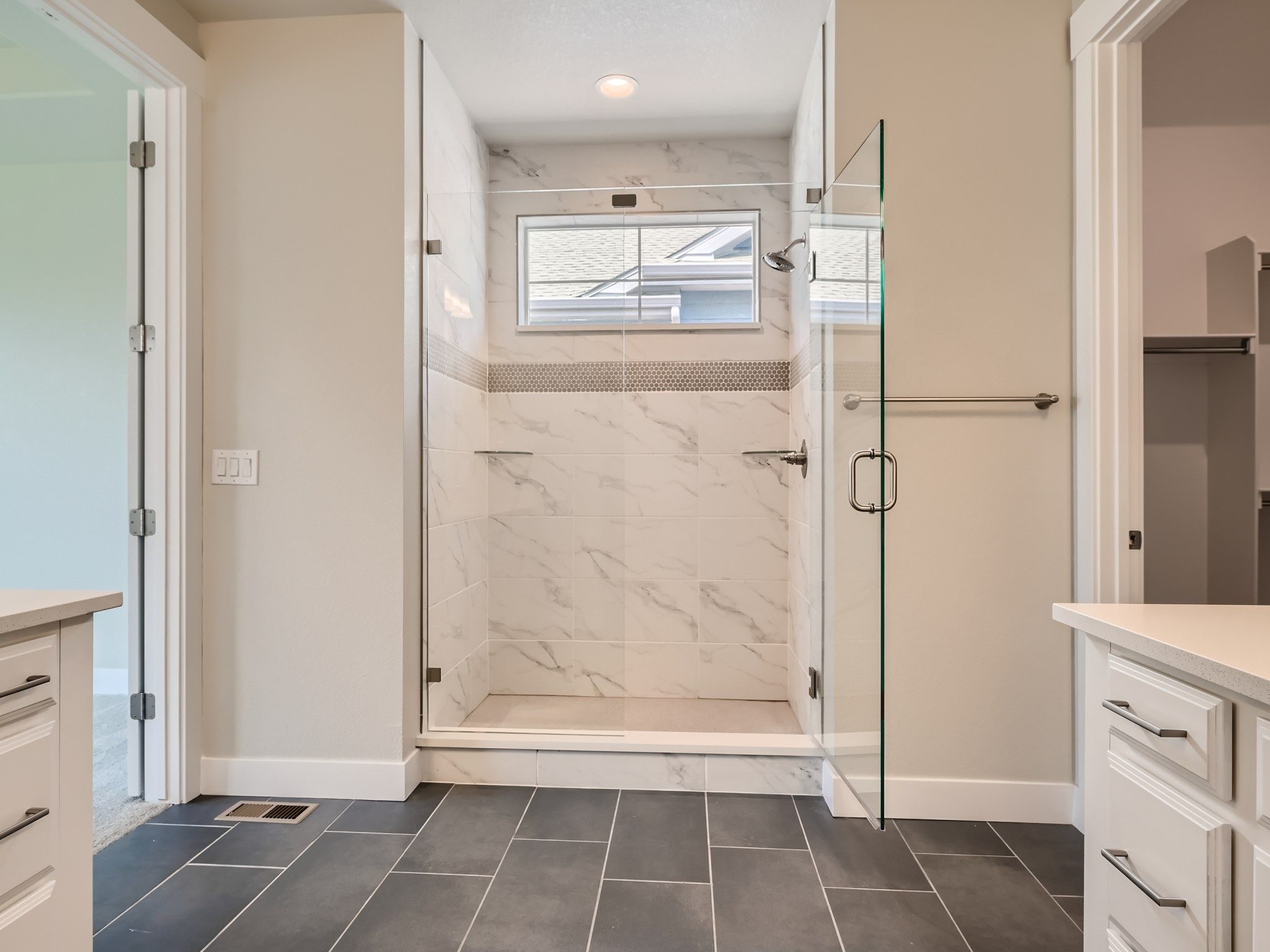 Plan C552 Main Bathroom Representative Photo