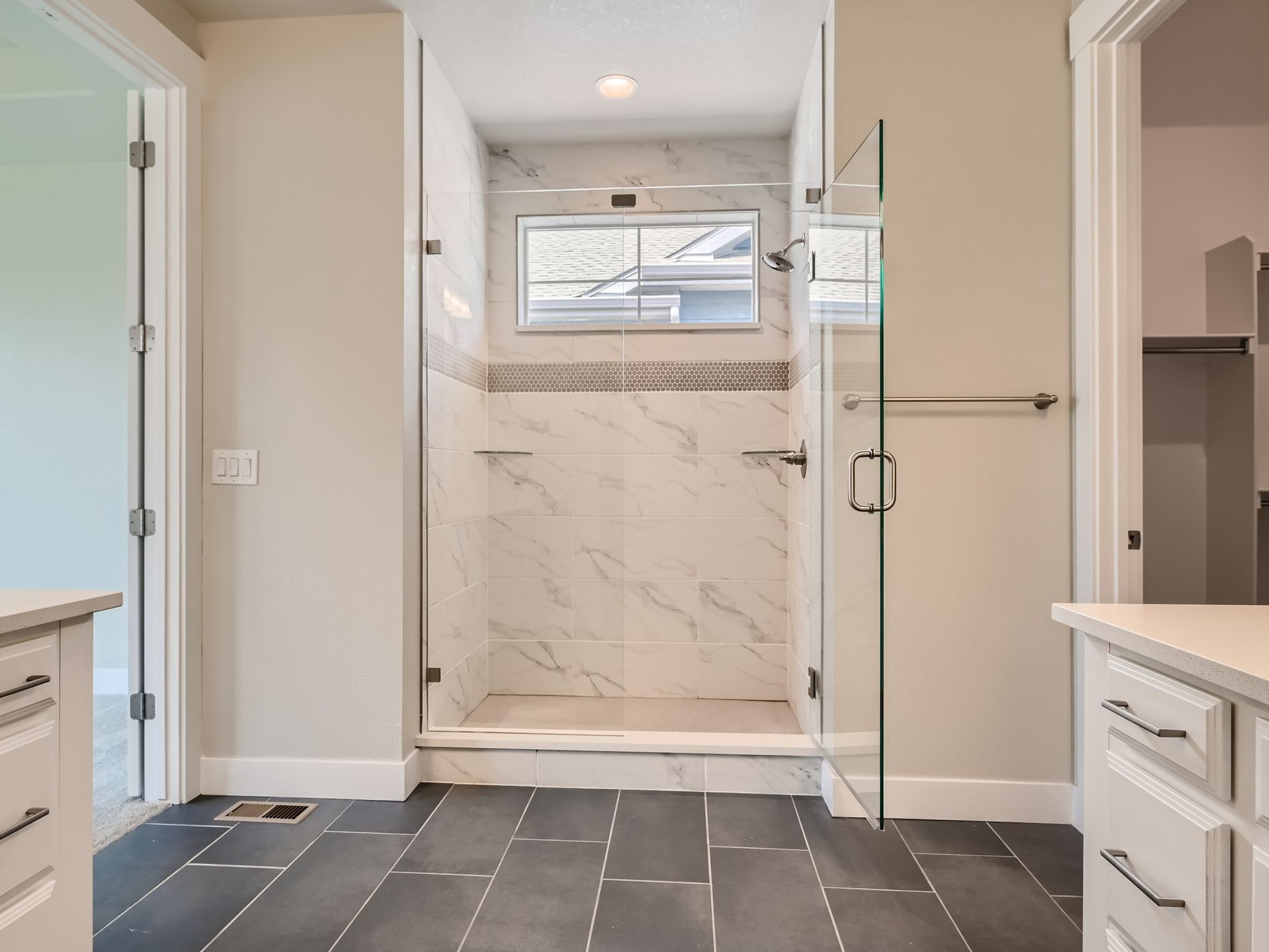 Plan C552 Main Bathroom Representative Photo