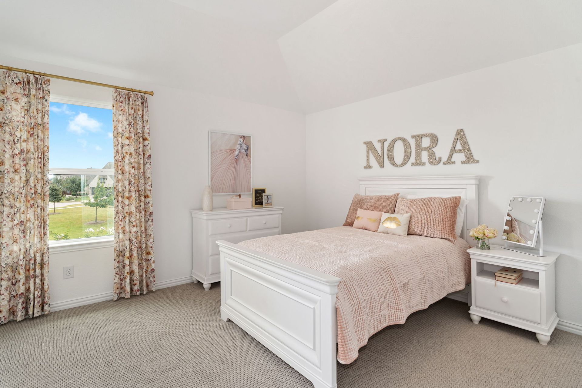 American Legend Homes Plan 1639 Bedroom Photo