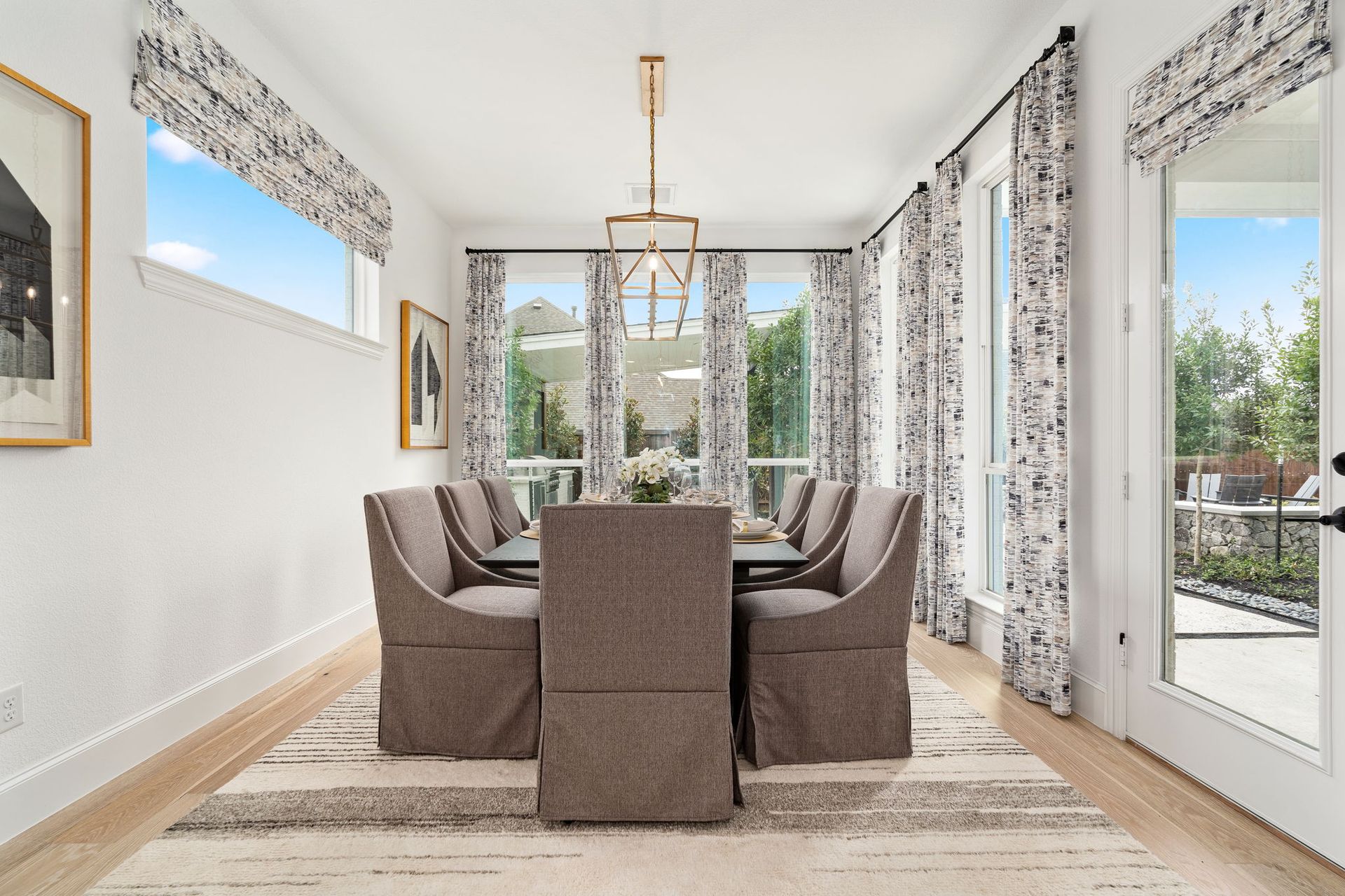 Plan 1639 Dining Room Representative Photo by American Legend Homes
