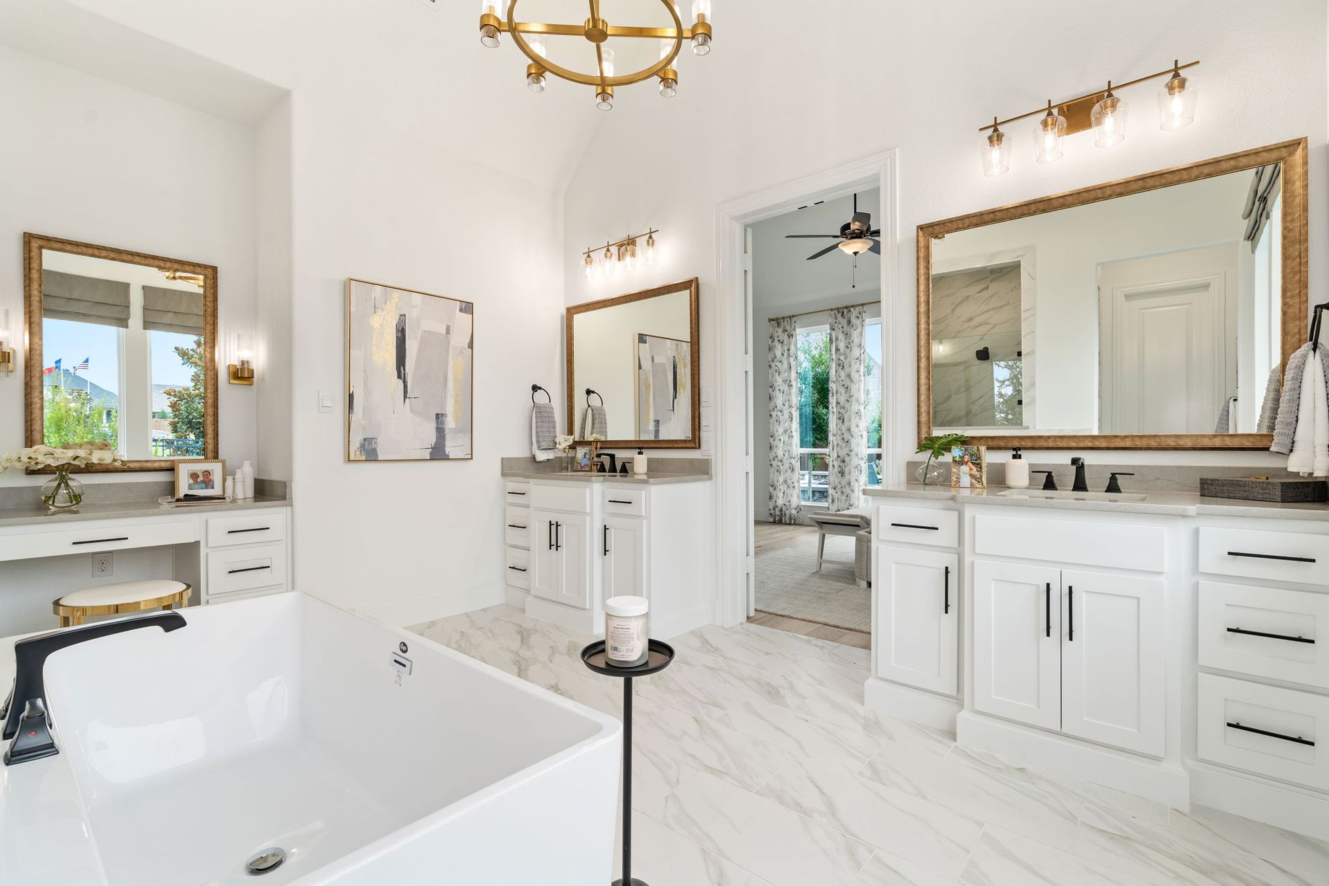 Plan 1639 Main Bathroom Representative Photo by American Legend Homes