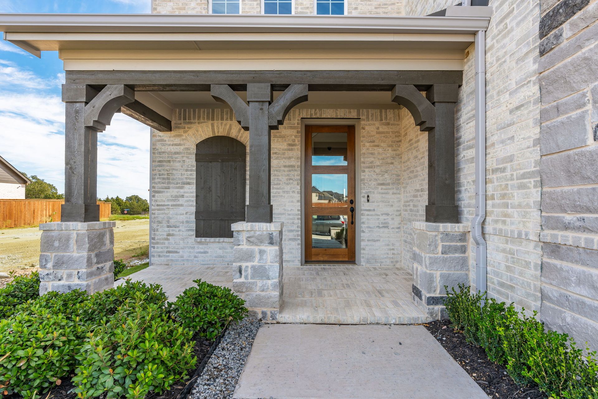 BridgeWater Model Plan 1687 by American Legend Homes