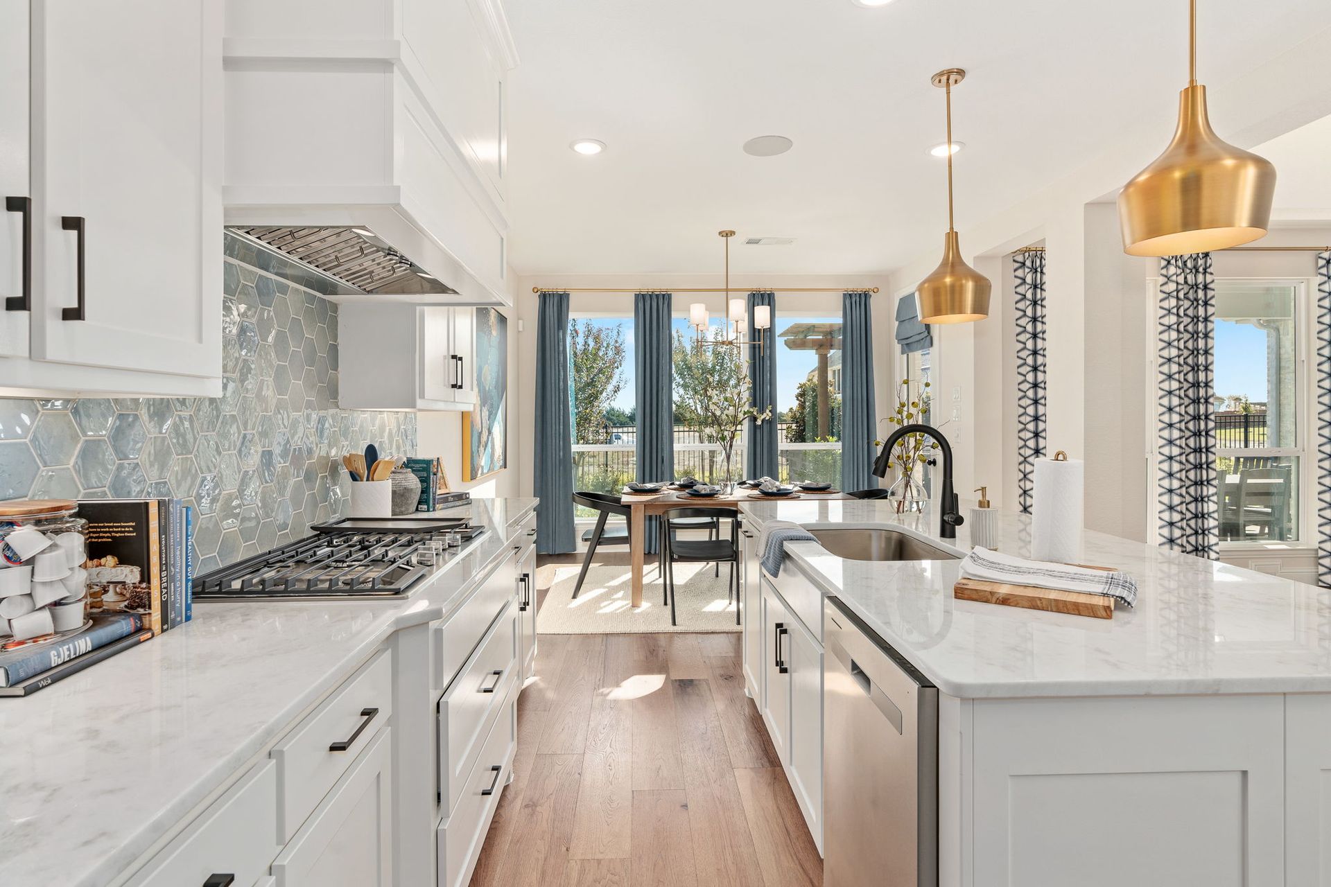 BridgeWater Model Plan 1687 by American Legend Homes