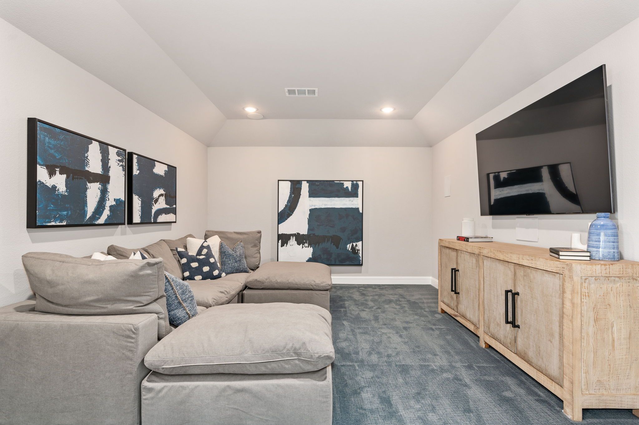 BridgeWater Model Plan 1687 by American Legend Homes