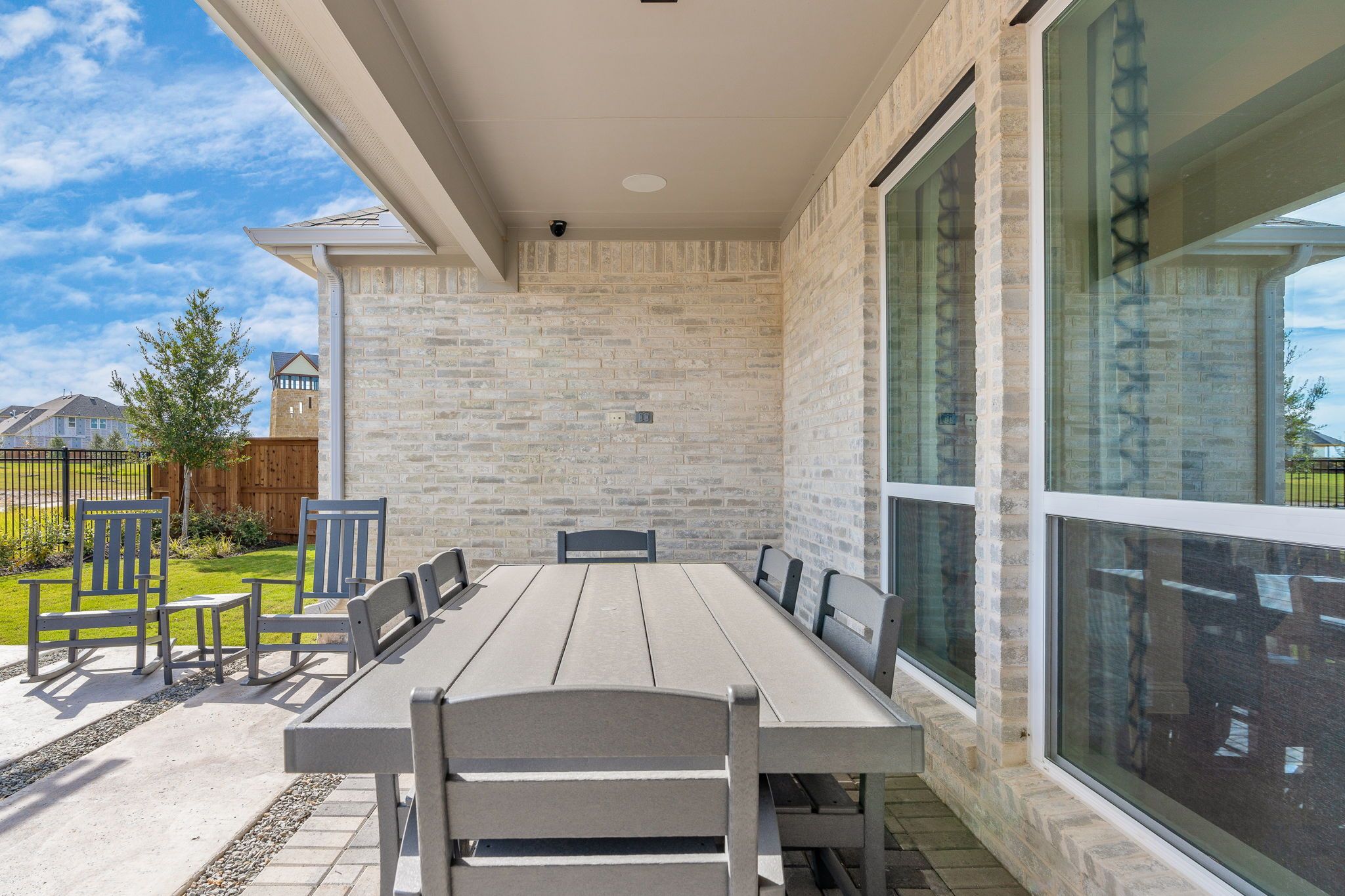 BridgeWater Model Plan 1687 by American Legend Homes