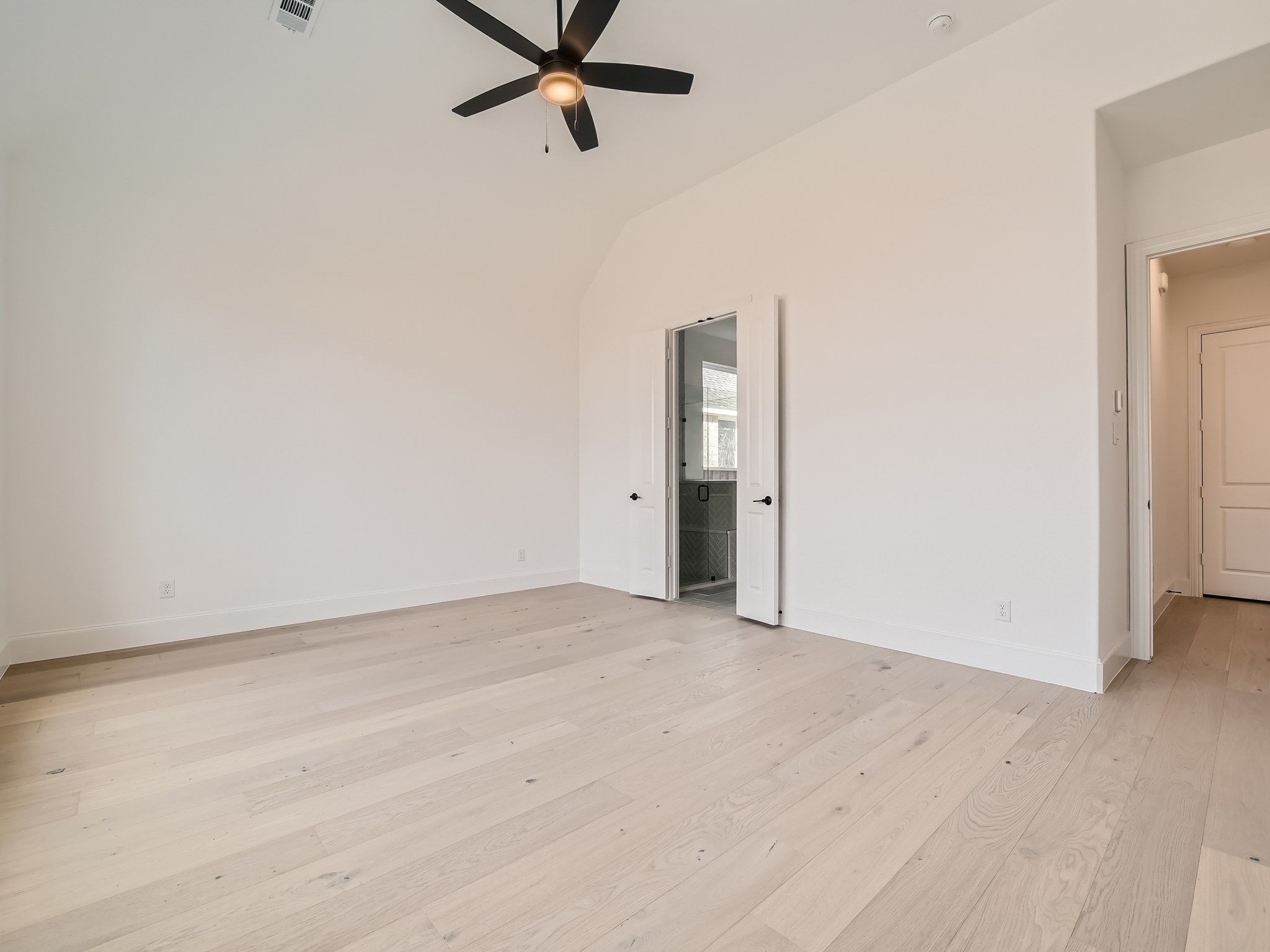 Plan 610 Main Bedroom Representative Photo
