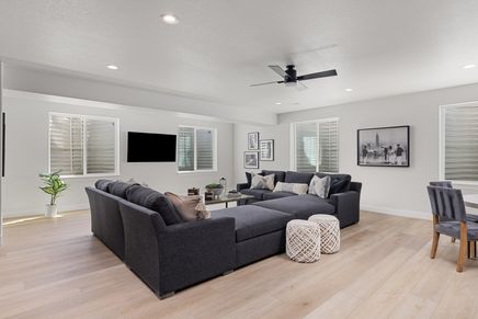 RainDance Festival 60s Model Game Room