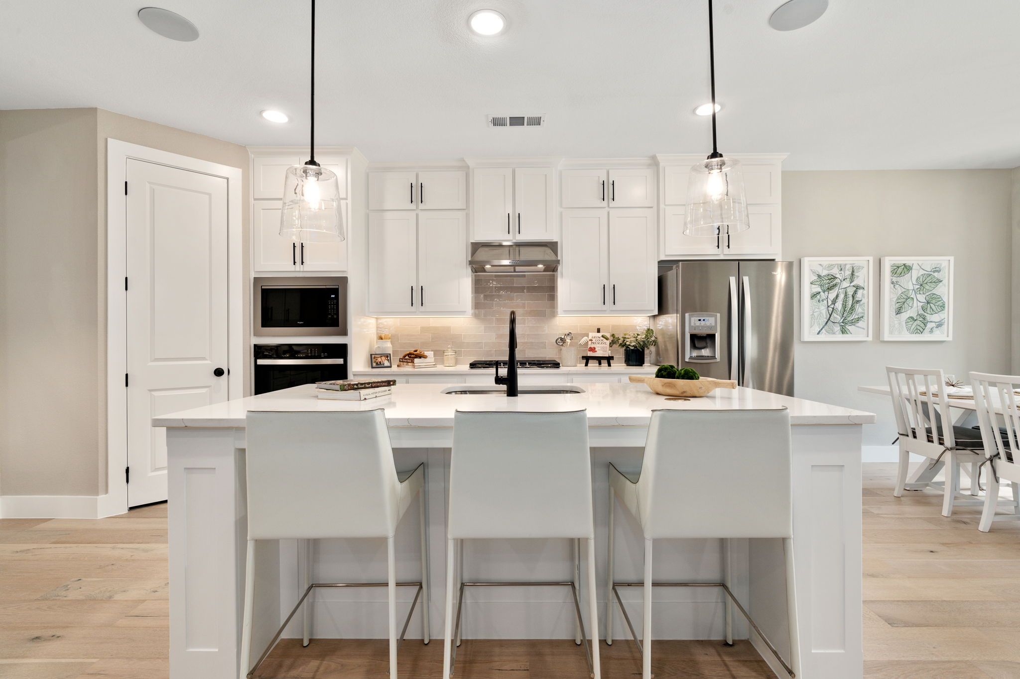 Plan 1685 Kitchen Representative Photo by American Legend Homes