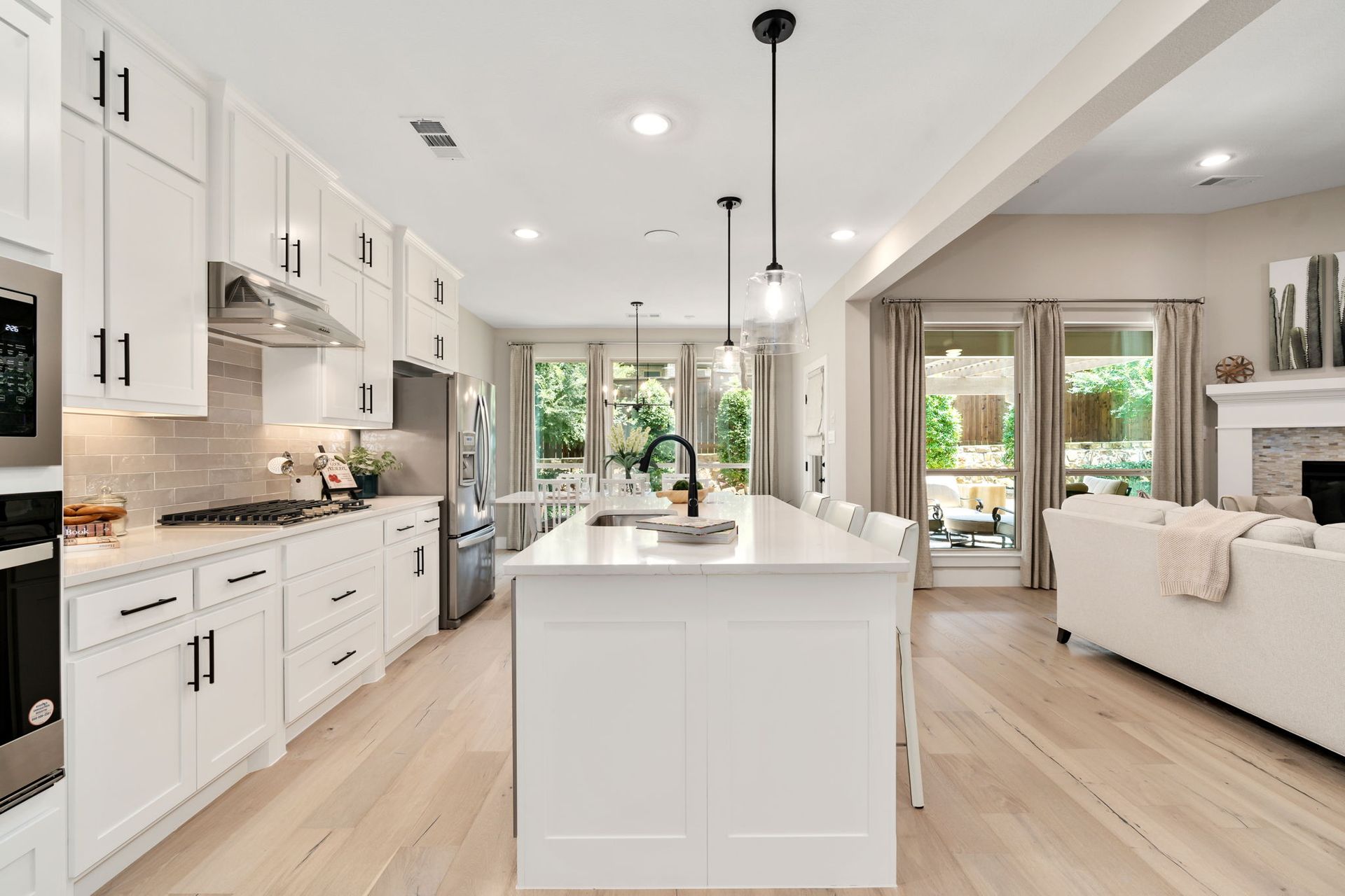 Plan 1685 Kitchen Representative Photo by American Legend Homes