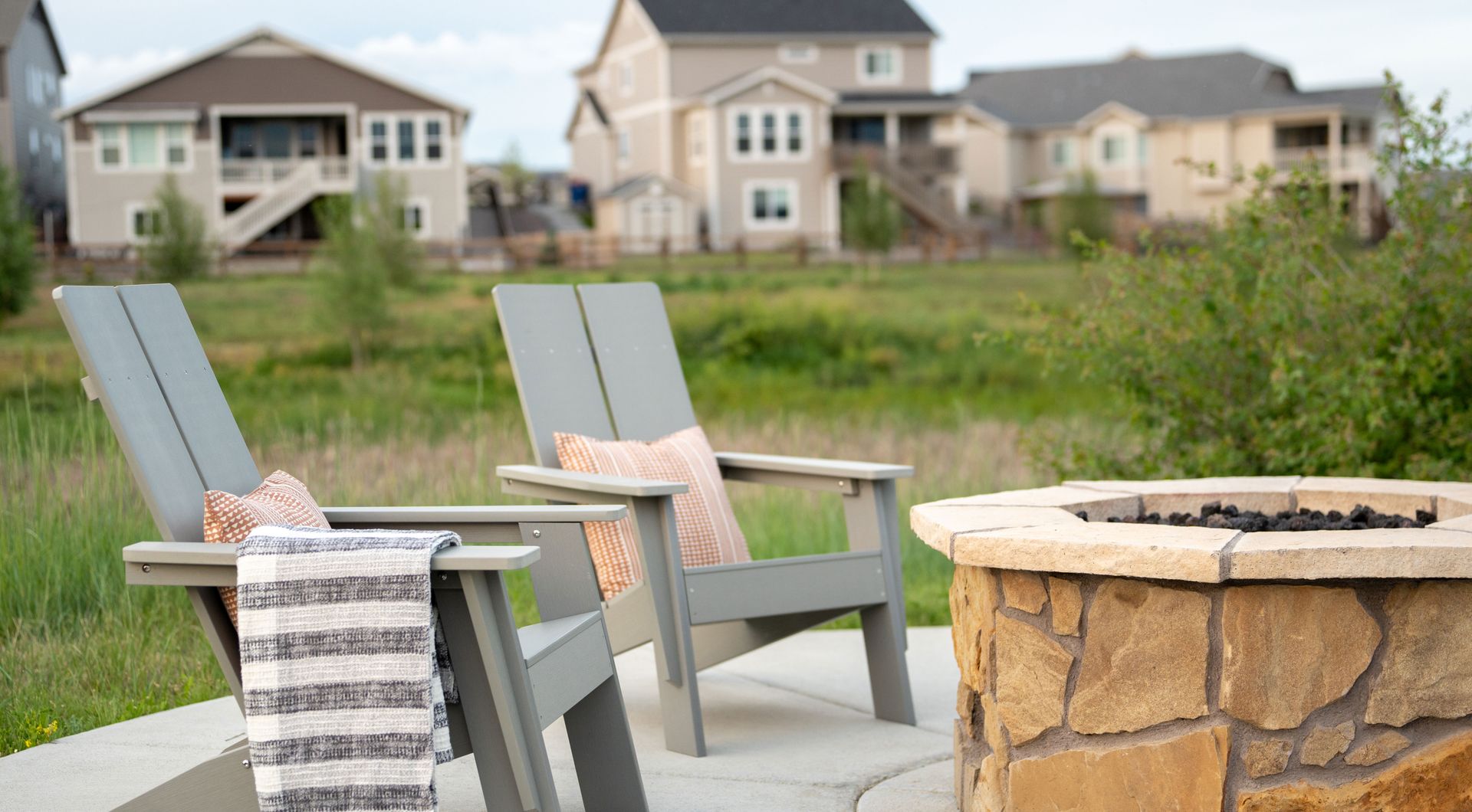 Barefoot Lakes firepit sitting area