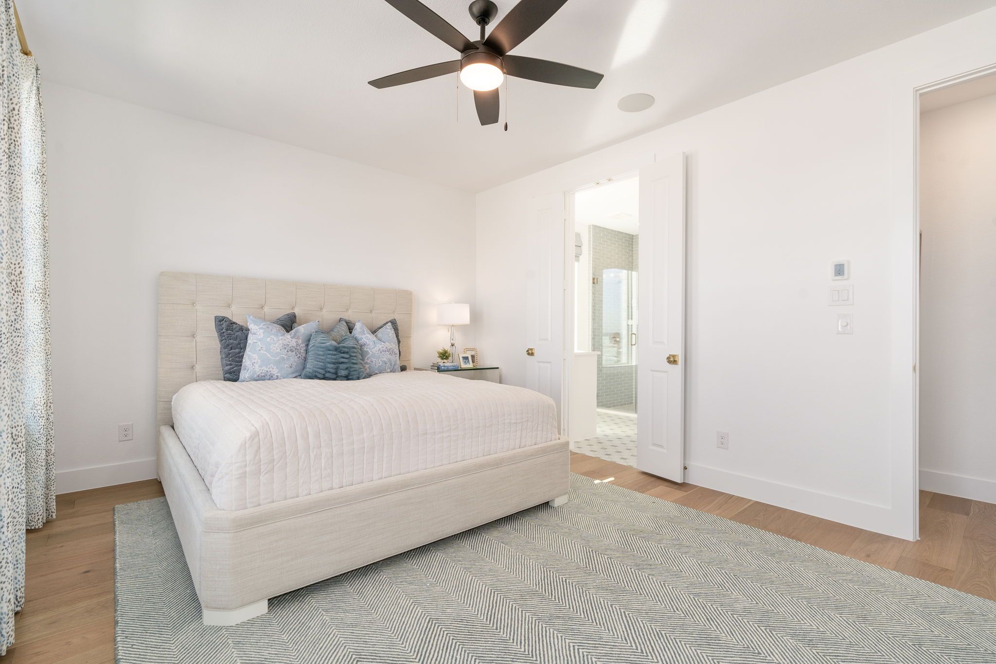 Plan 1456 Ventana American Legend Homes' Model Main Bedroom