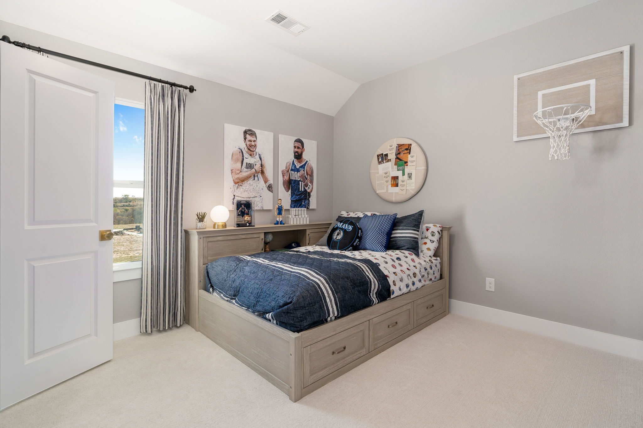 Plan 1456 Ventana American Legend Homes' Model Bedroom