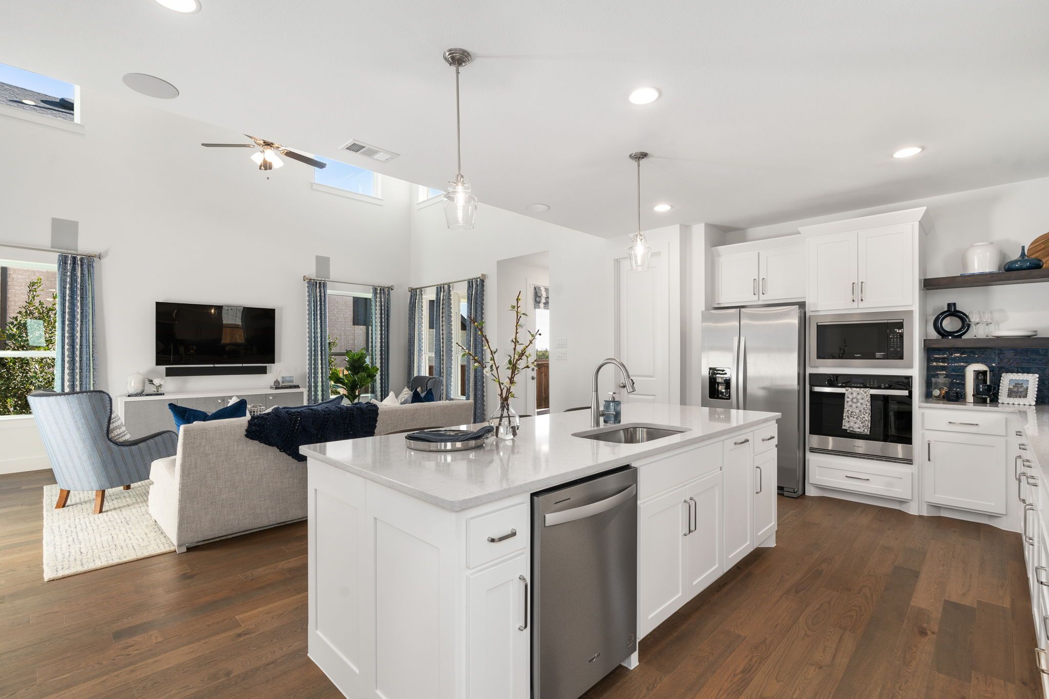 Hillstead Model Plan 1475 Living Area/Kitchen