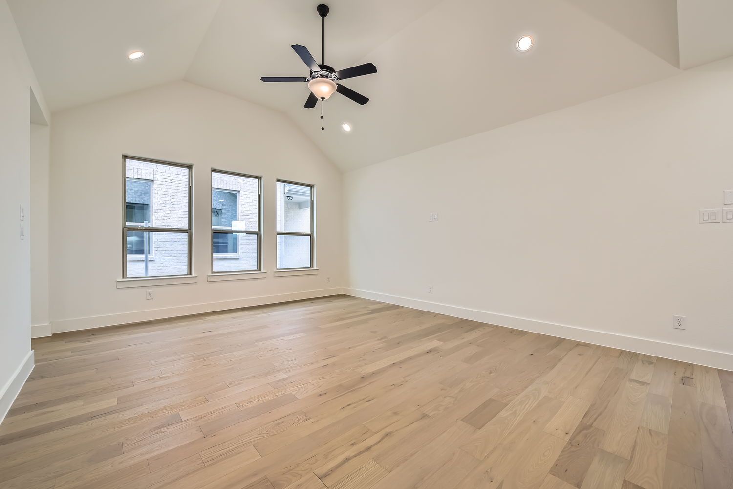 Plan 1452 Living Room Representative Photo