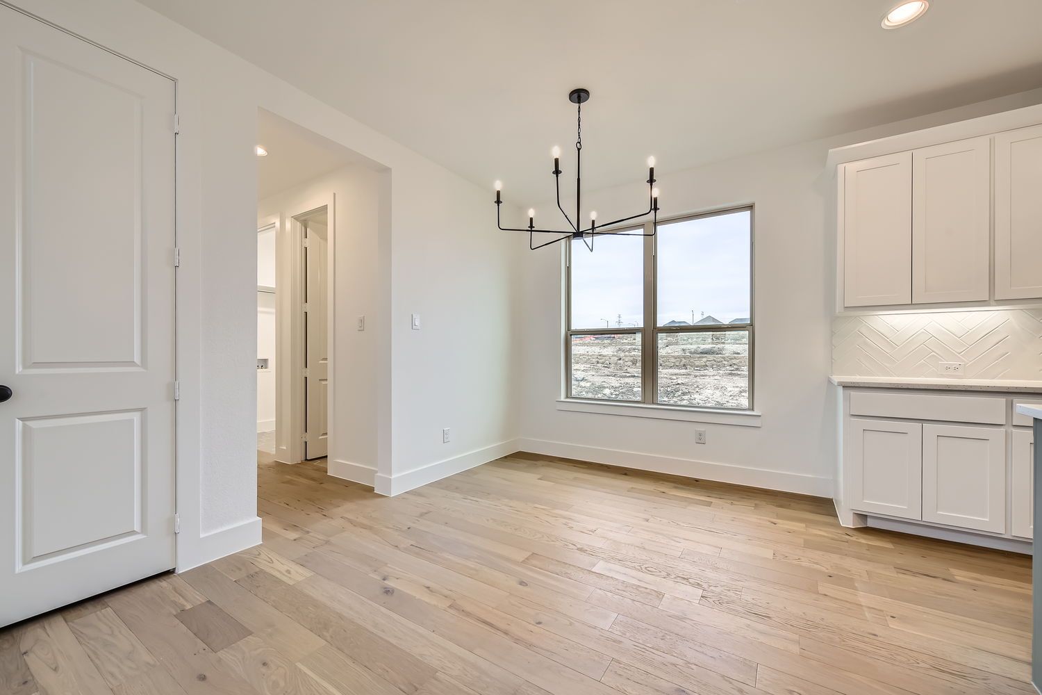 Plan 1455 Dining Area Representative Photo