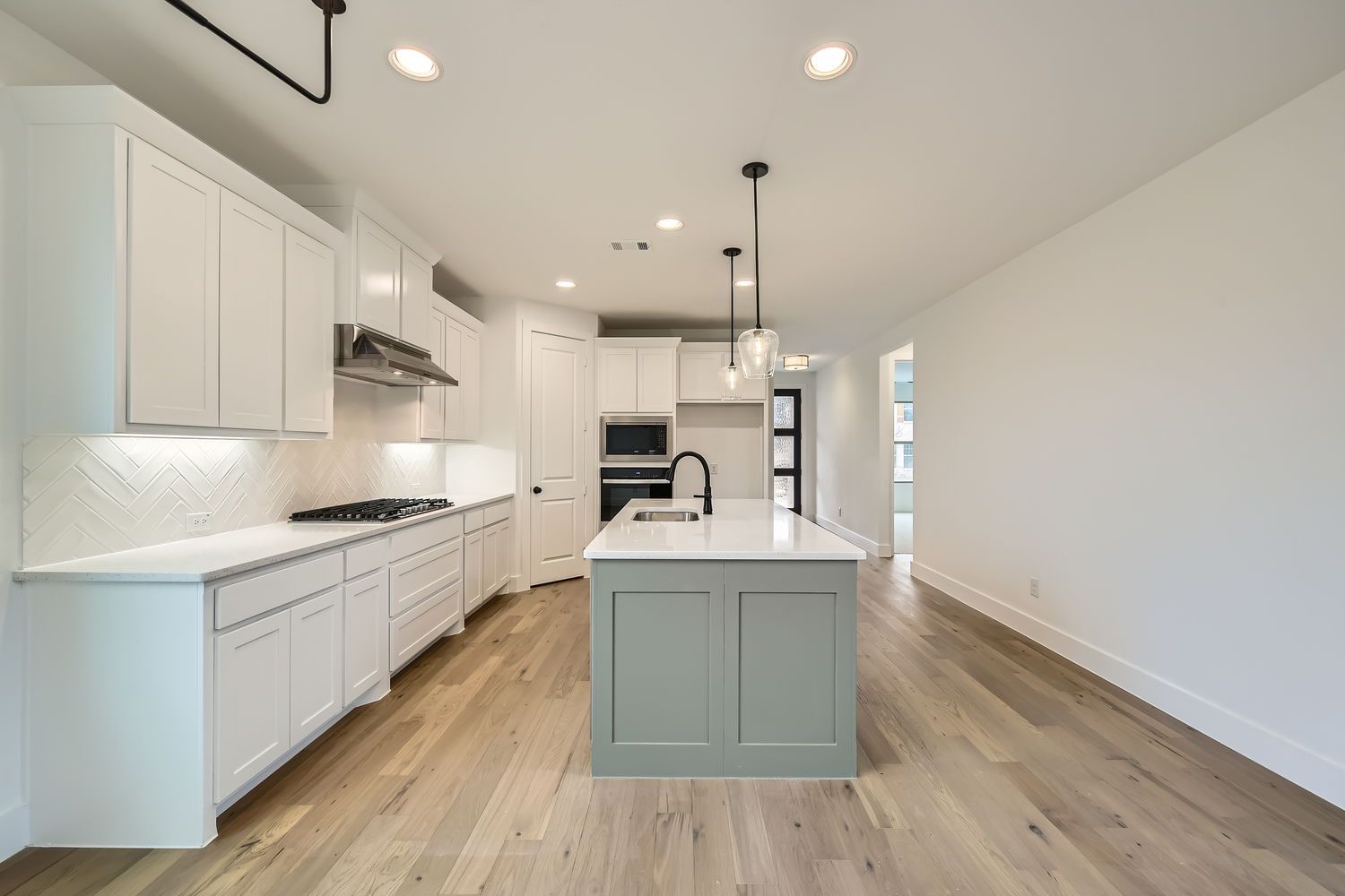 Plan 1455 Kitchen Representative Photo