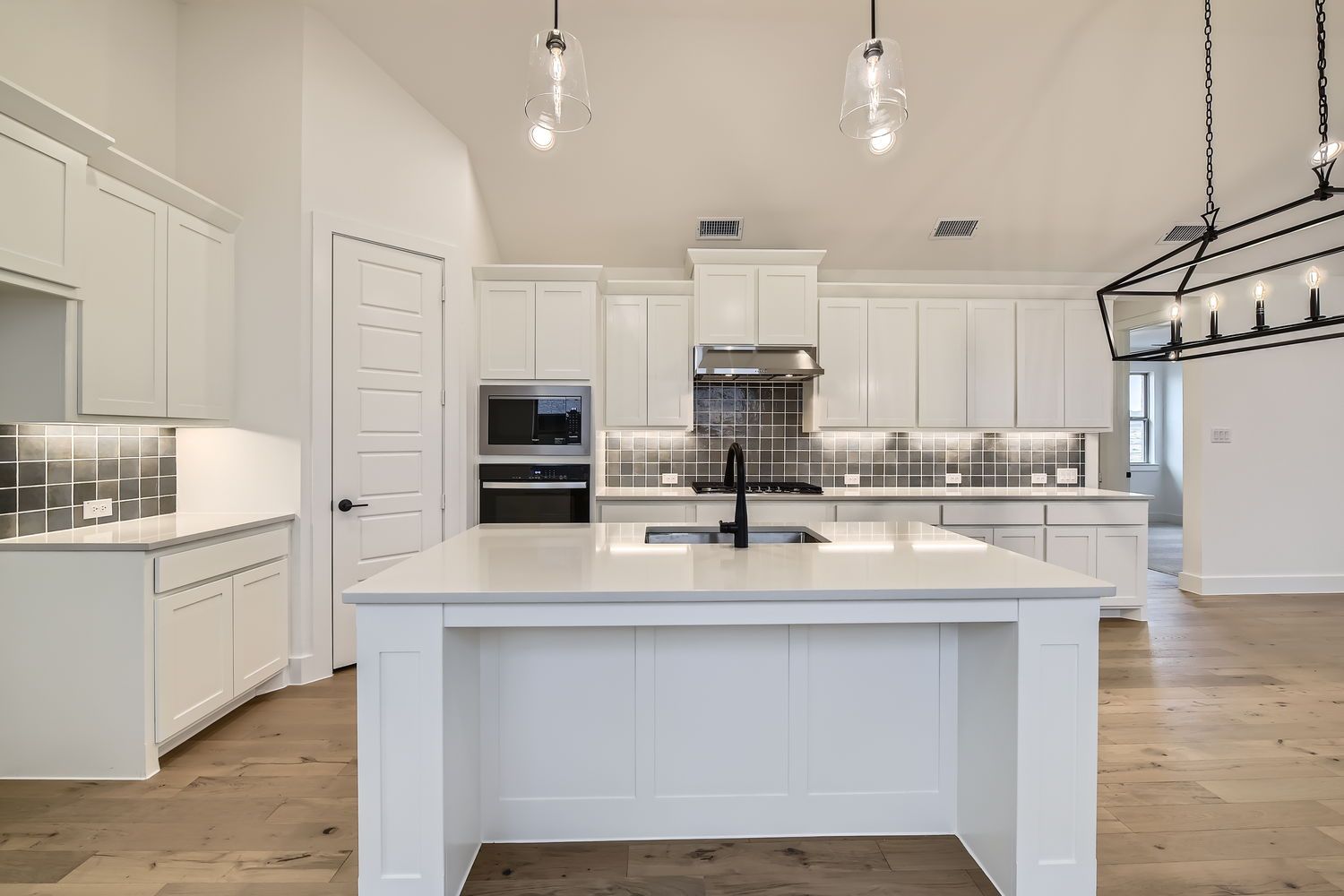 Plan 1451 Kitchen Representative Photo