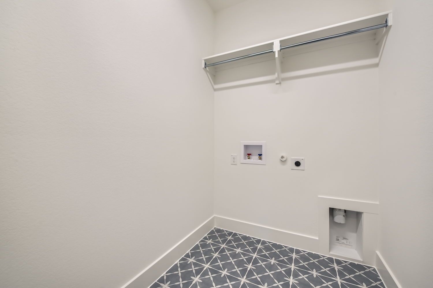 Plan 1451 Laundry Room Representative Photo