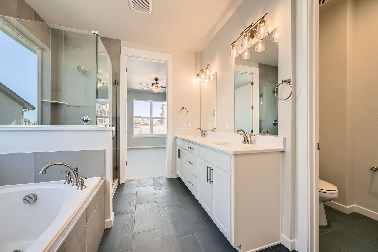 Plan C418 Main Bathroom Representative Photo