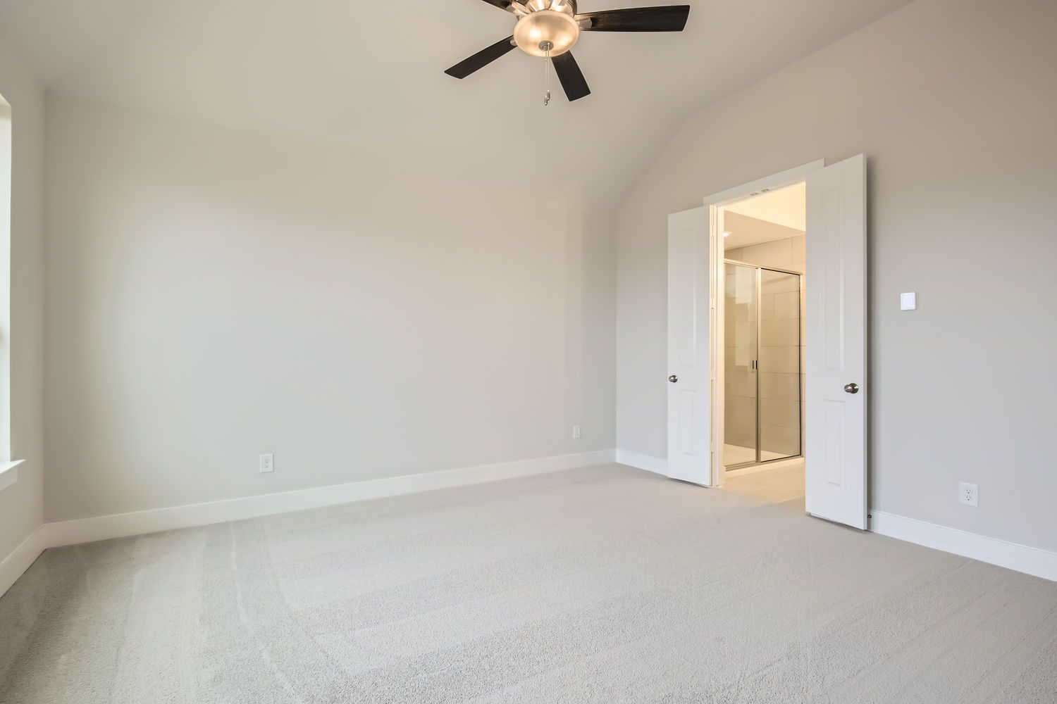 Plan 1473 Main Bedroom Representative Photo