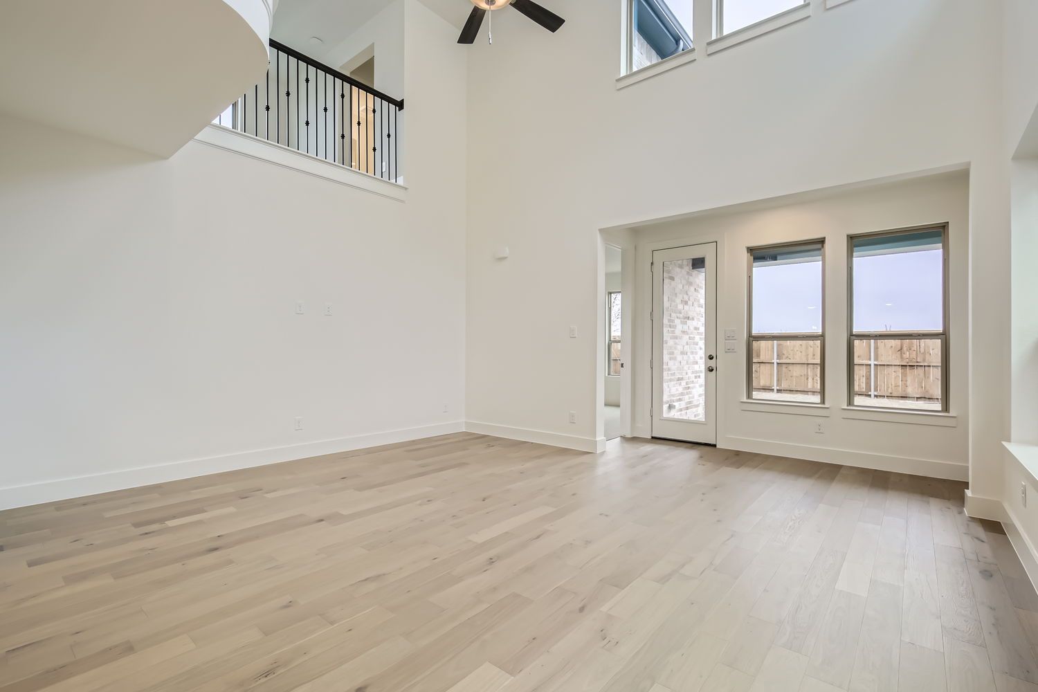 Plan 1476 Living Area Representative Photo
