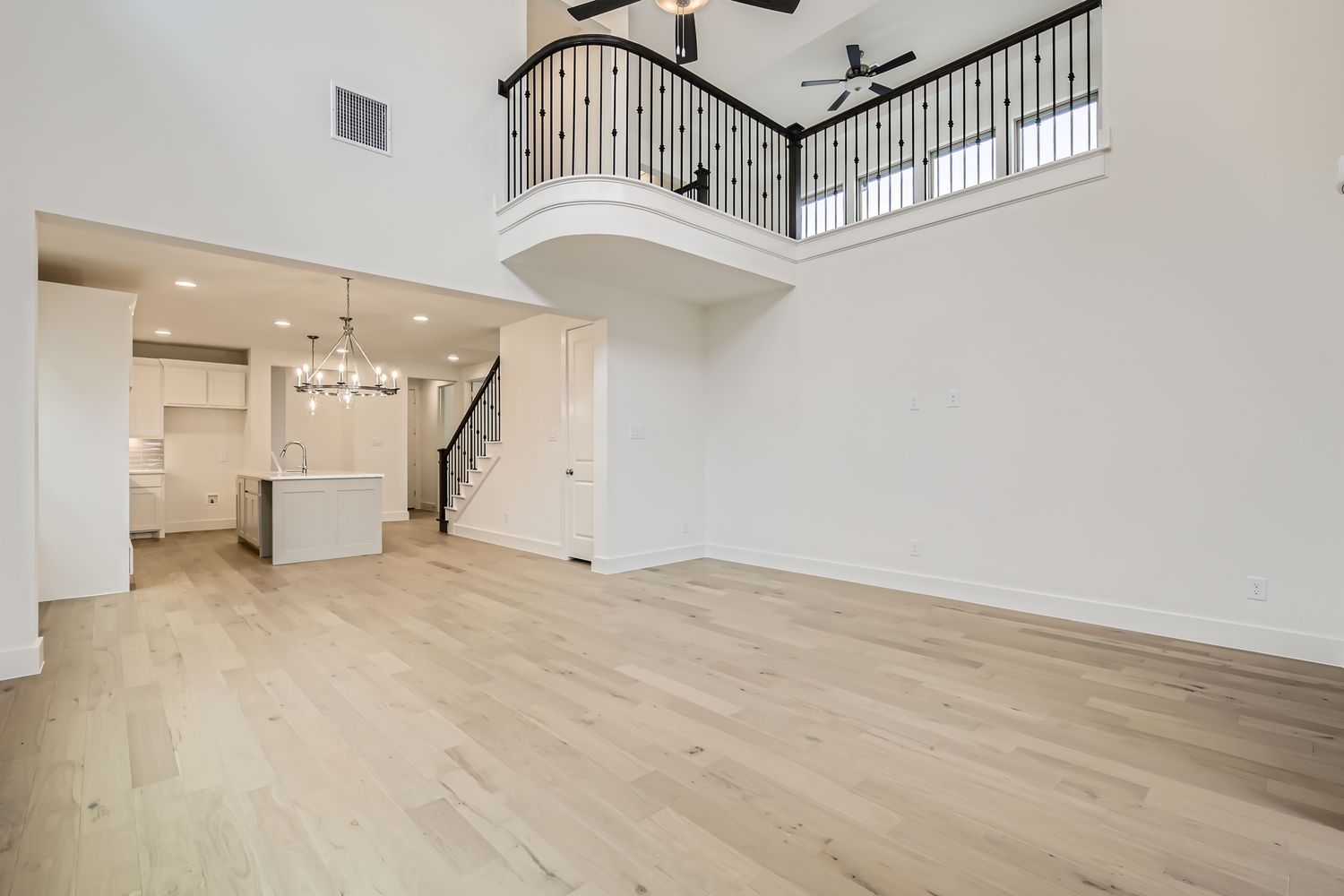 Plan 1476 Living/Kitchen Area Representative Photo