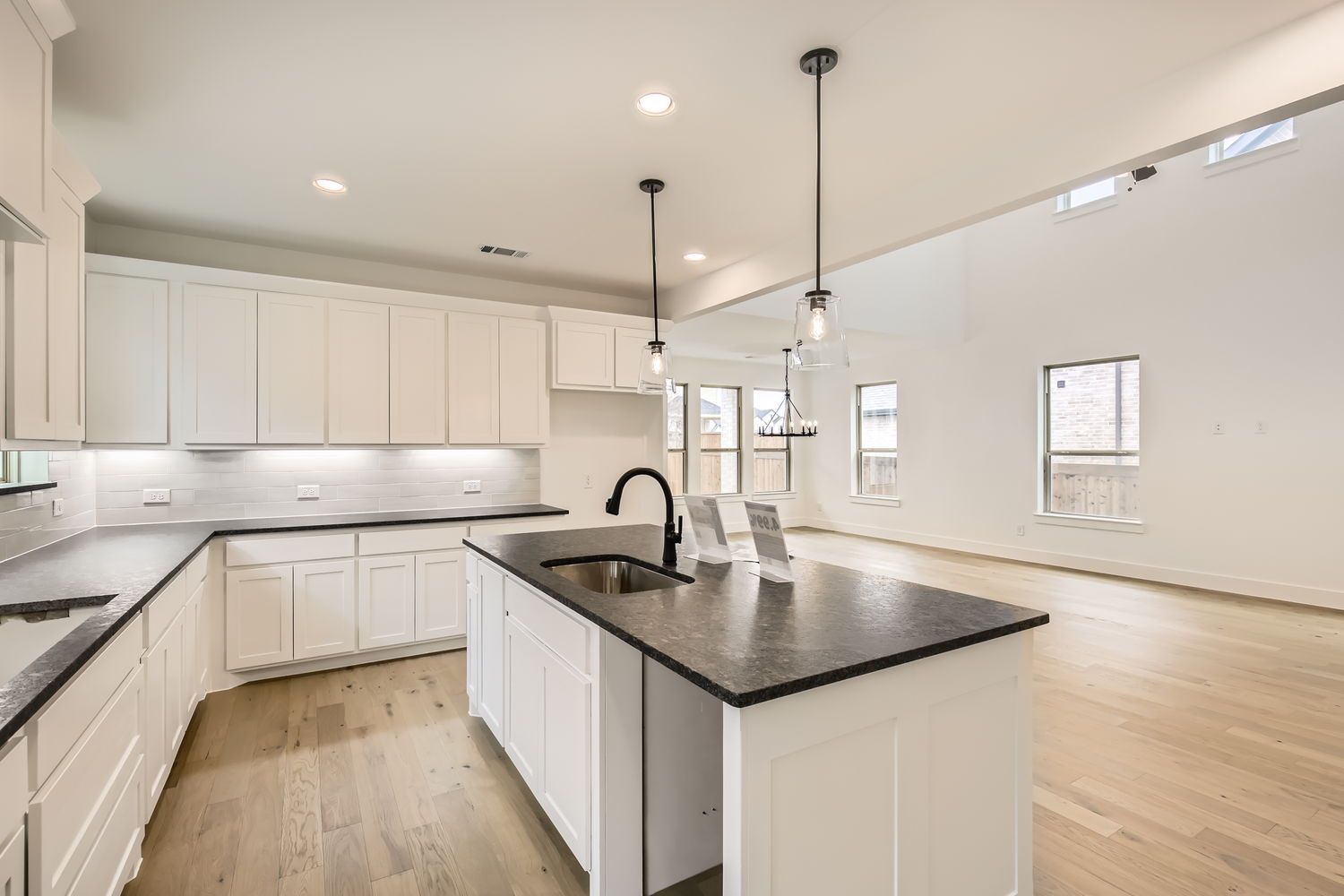 Plan 1474 Kitchen Representative Photo