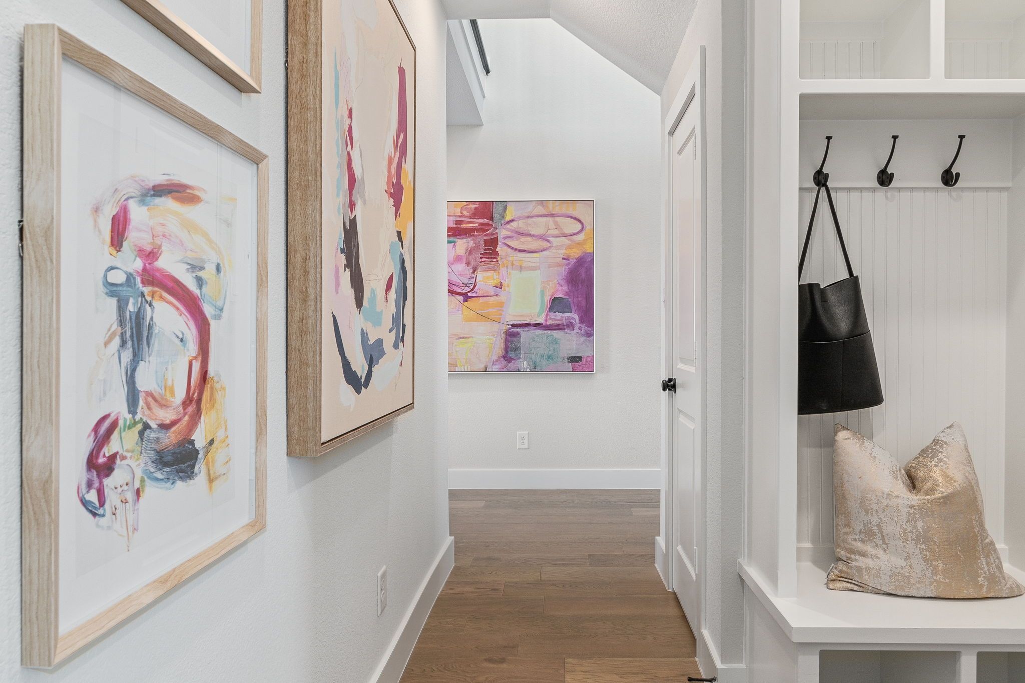 Plan 1542 Mud Bench Representative Photo by American Legend Homes