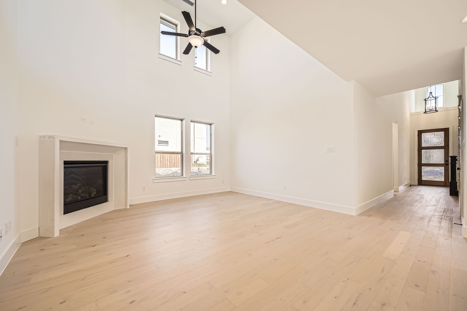 Plan 1454 Living Room Representative Photo