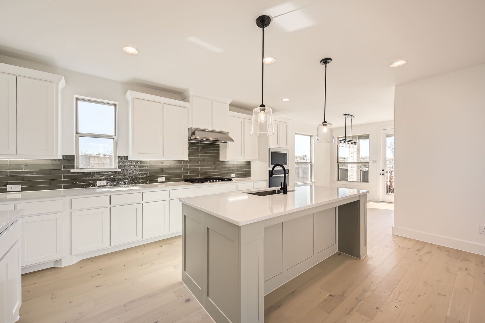 Plan 1454 Kitchen Representative Photo