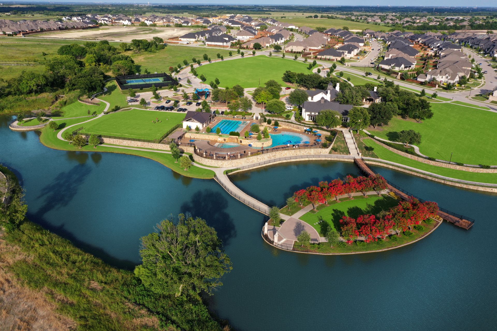 Mustang Lakes - aerial of pool/lake