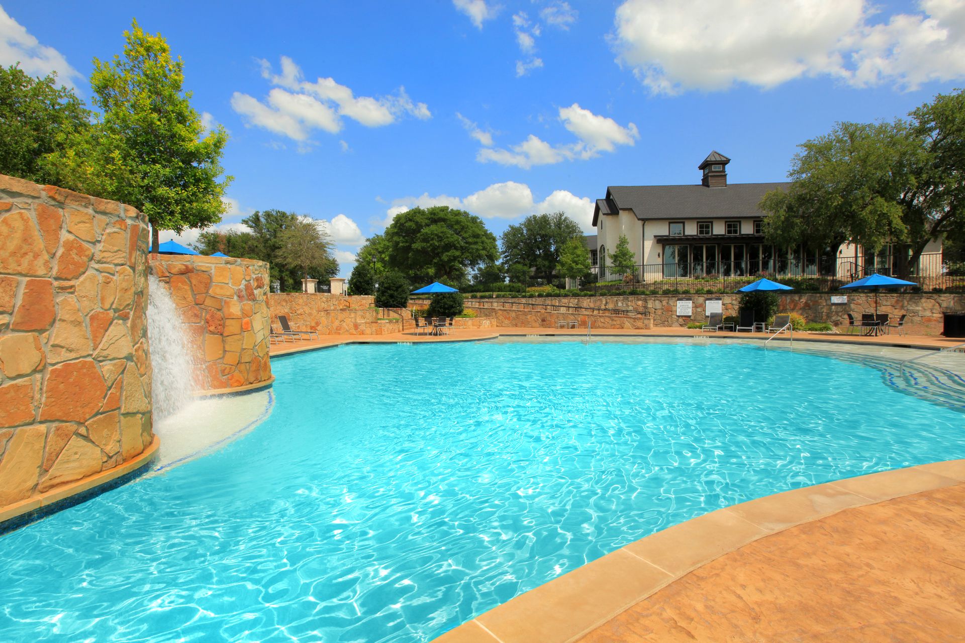 Mustang Lakes - Swimming Pool