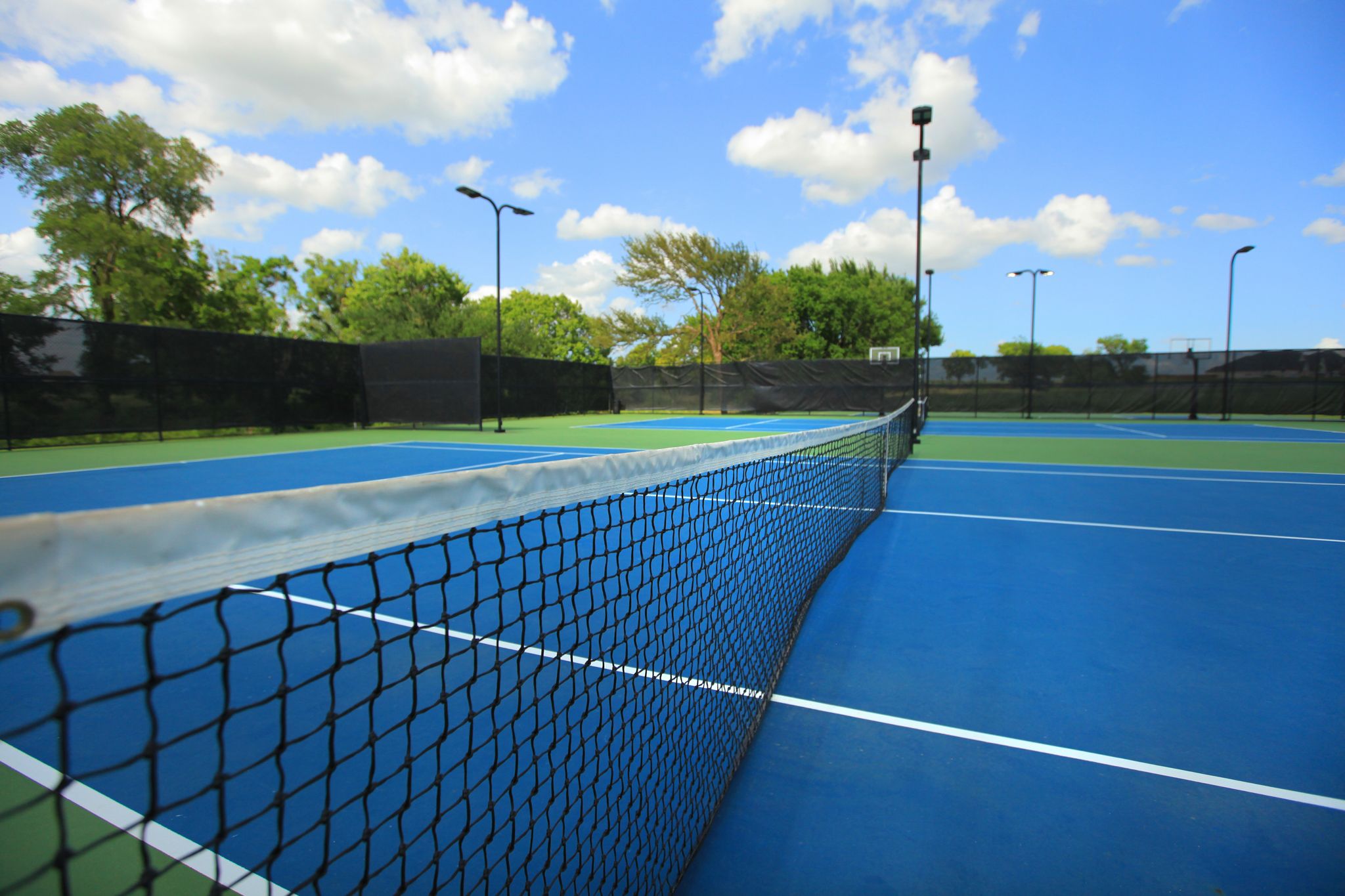 Mustang Lakes - tennis courts