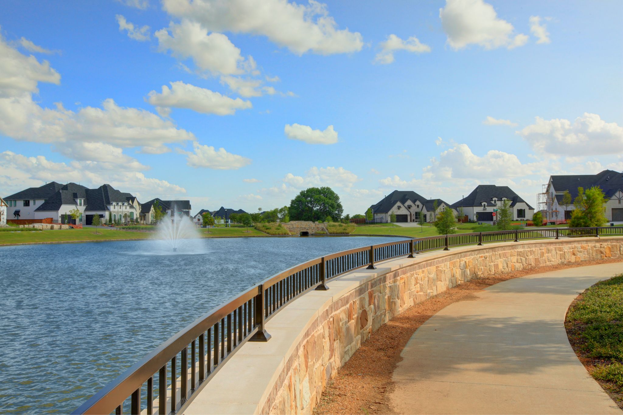 Mustang Lakes - pond with overlook