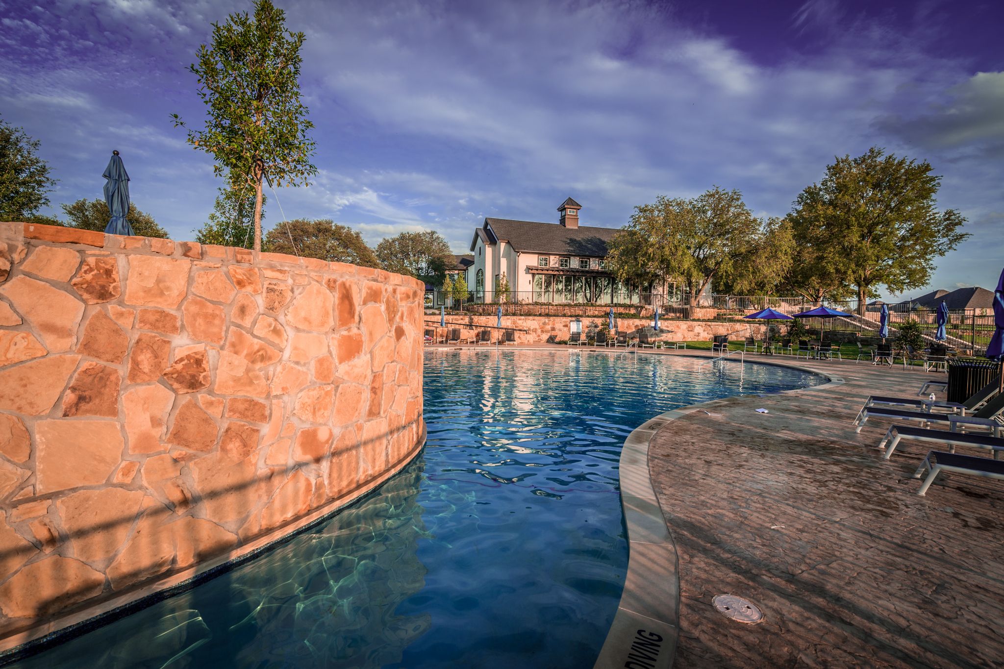 Mustang Lakes - swimming pool
