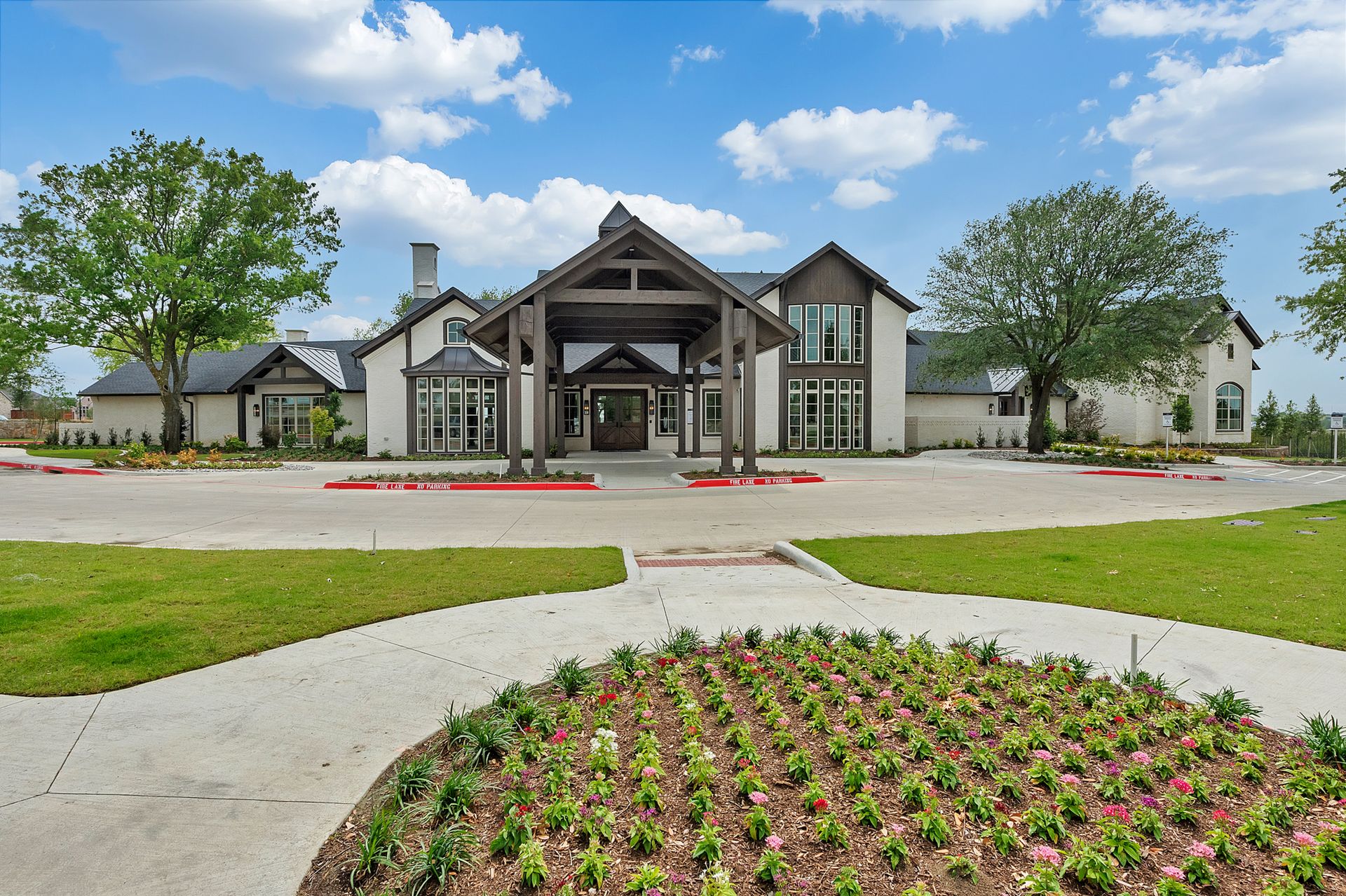 Mustang Lakes - amenity center