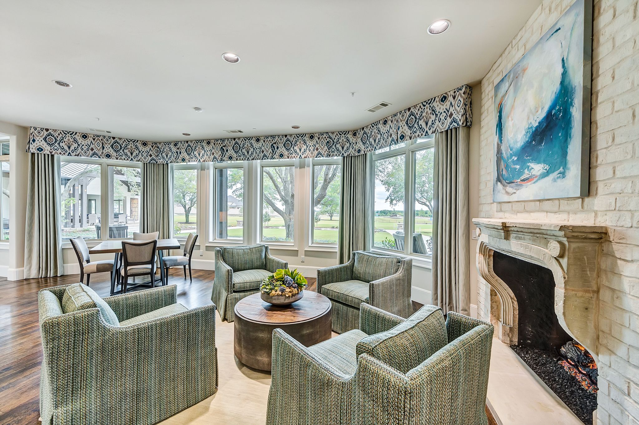 Mustang Lakes - amenity center