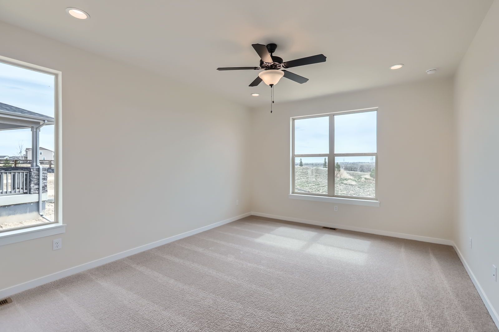 Plan V430 Main Bedroom Representative Photo