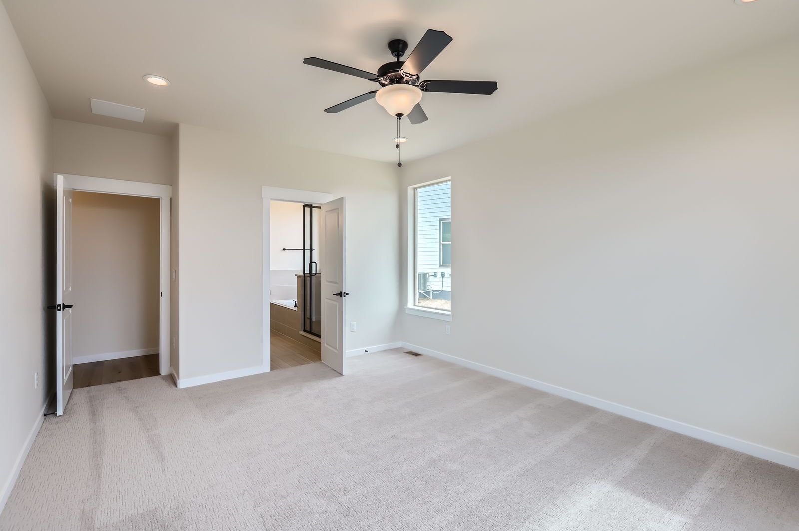 Plan V430 Main Bedroom Representative Photo