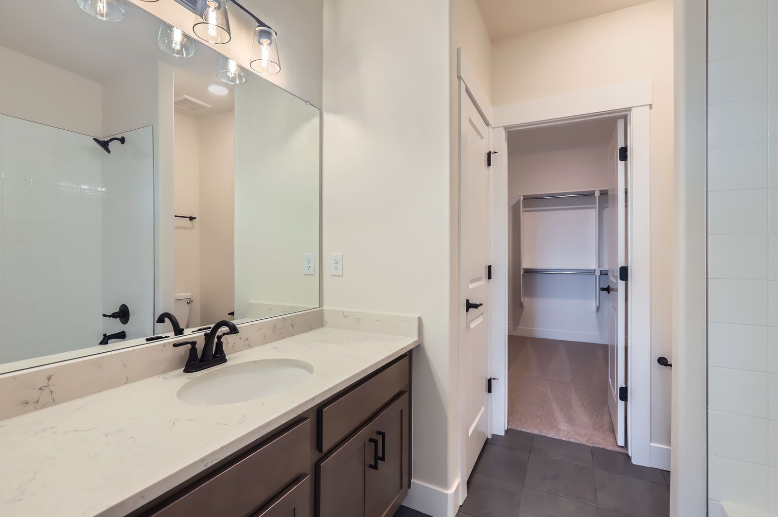 Plan V430 Secondary Bathroom Representative Photo