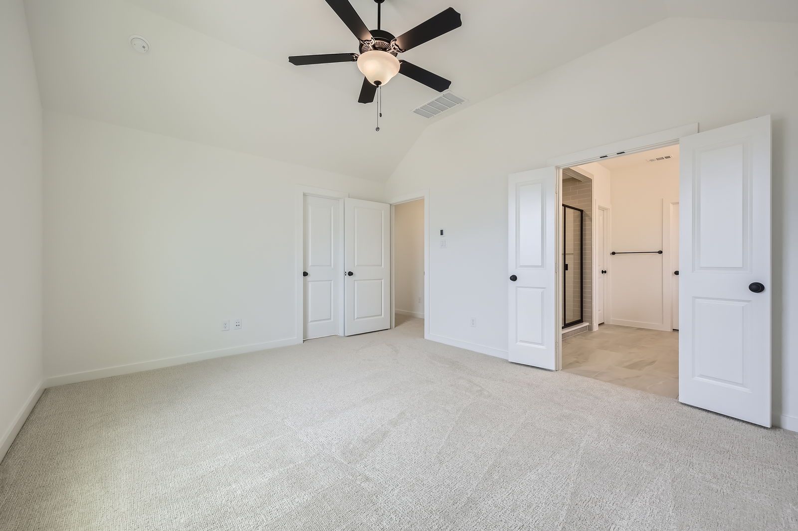 Plan 1457 Main Bedroom Representative Photo