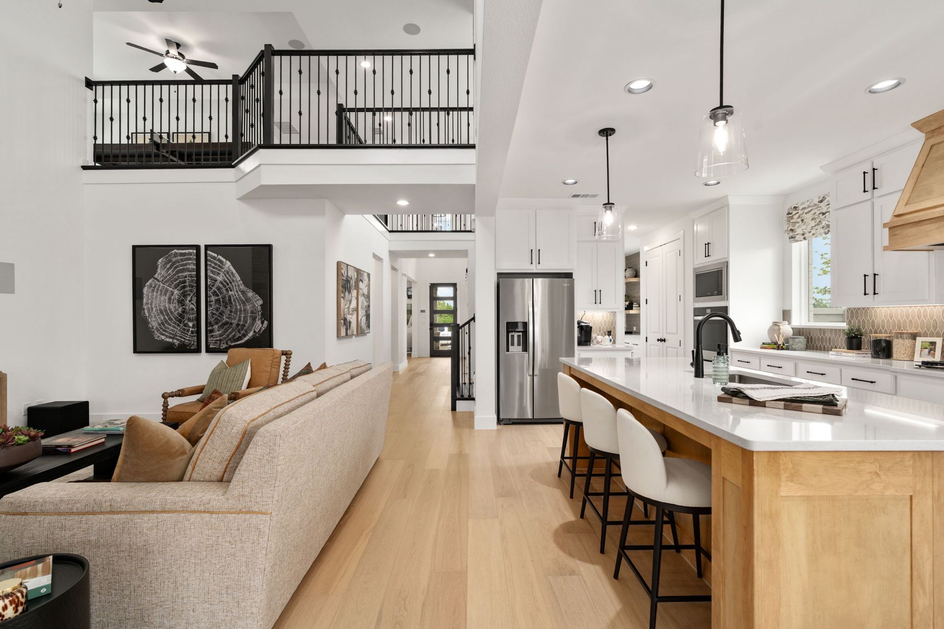 Plan 1565 Entry/Kitchen/Living Room Representative Photo
