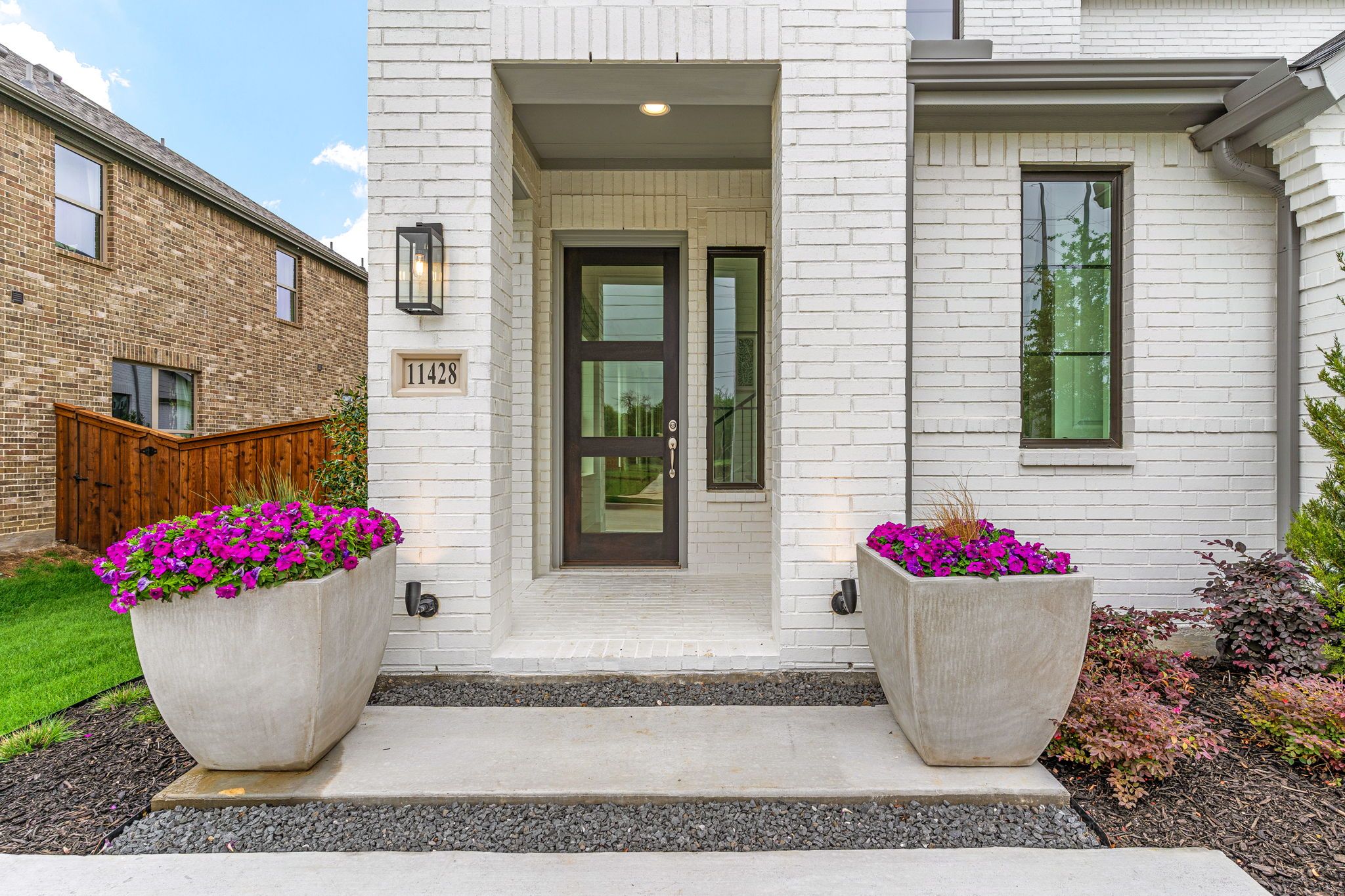 American Legend Homes' 40' model in Wellington - Front Porch