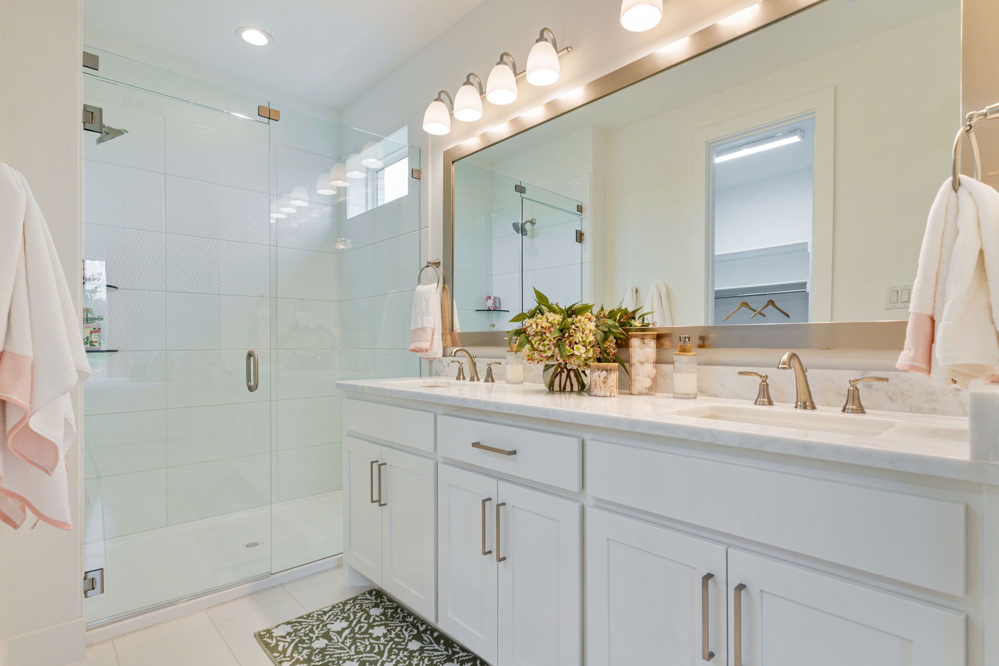 American Legend Homes' 40' model in Wellington - Main Bathroom