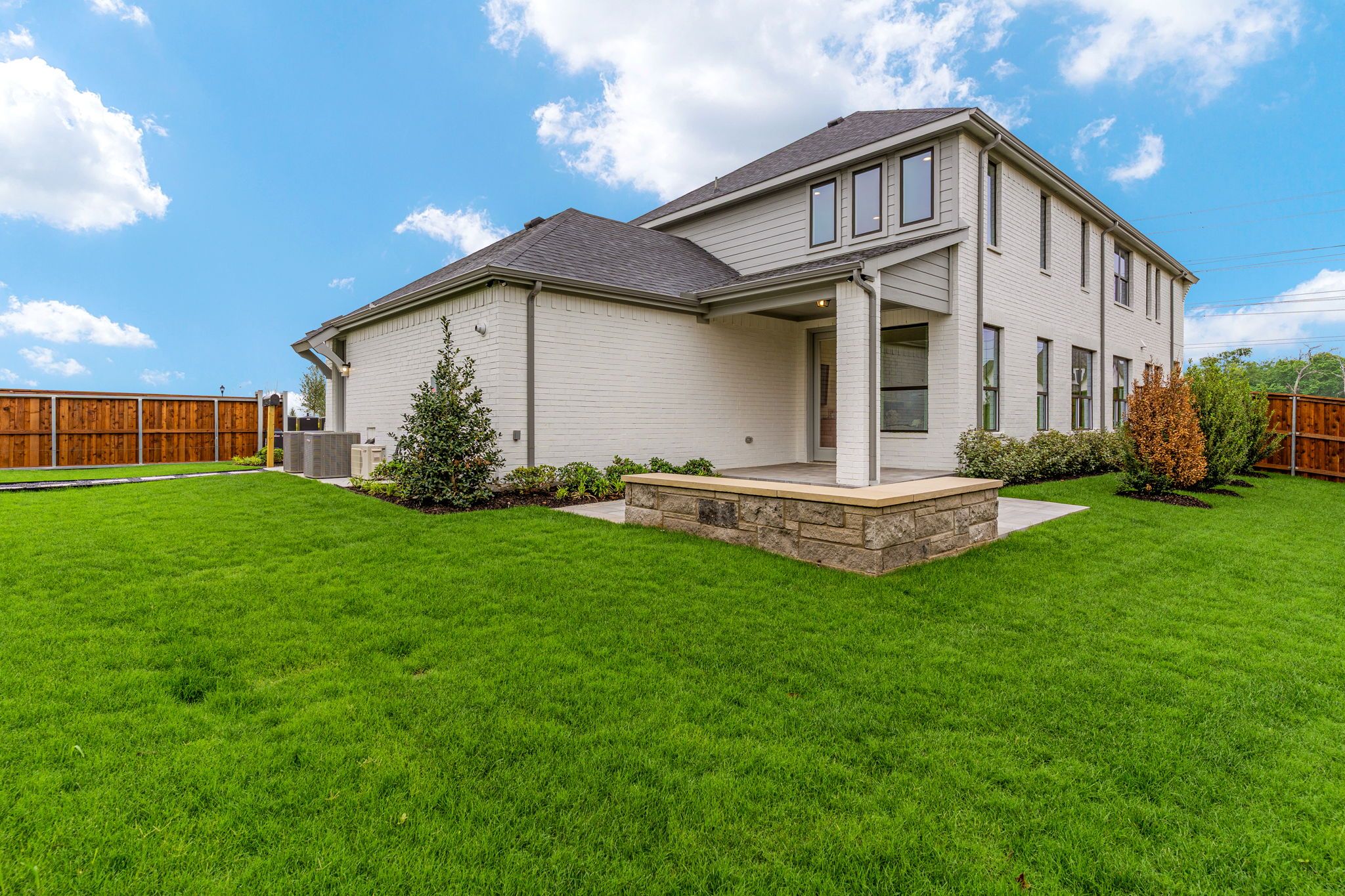 American Legend Homes' 40' model in Wellington - Side/Rear Elevation
