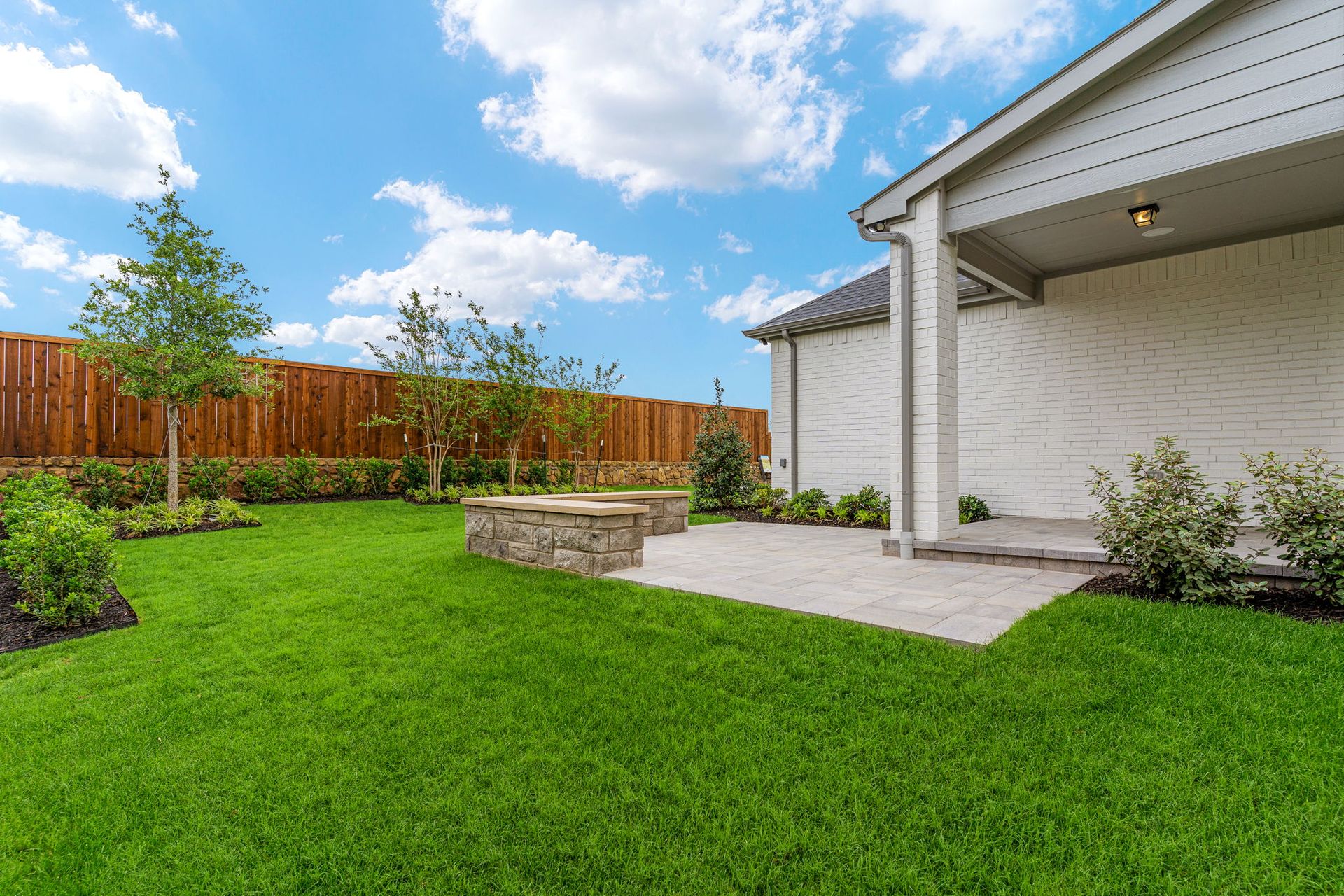 American Legend Homes' 40' model in Wellington - Side Elevation