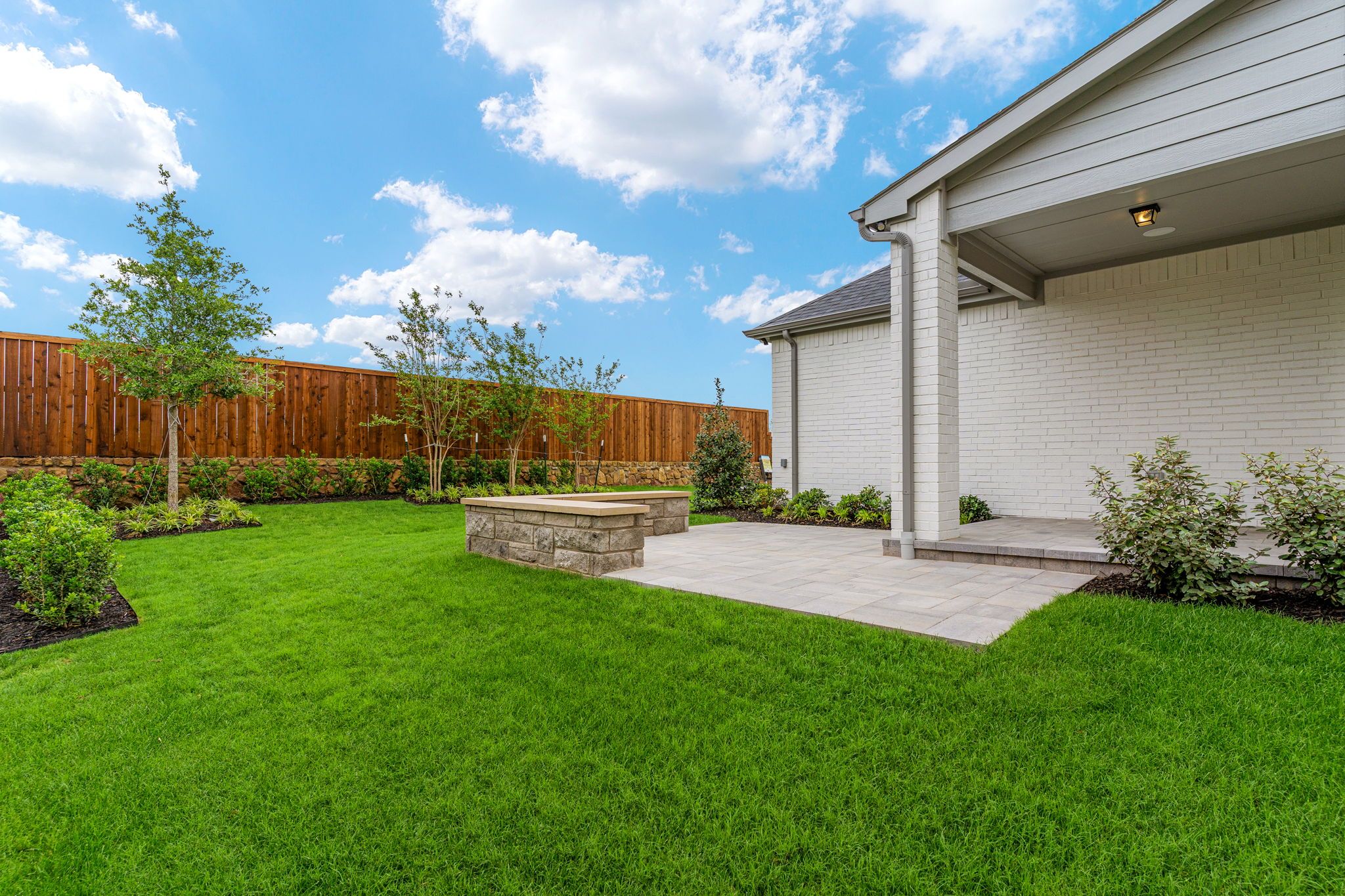 American Legend Homes' 40' model in Wellington - Side Elevation